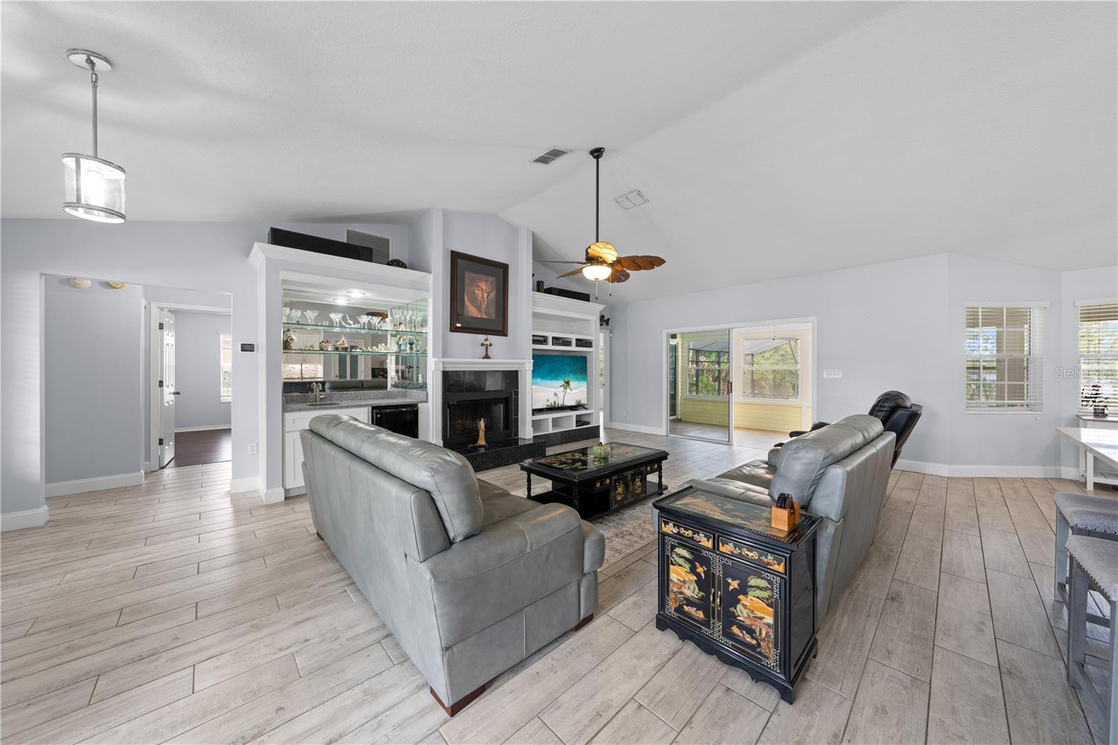 6935 BIG BEND DR