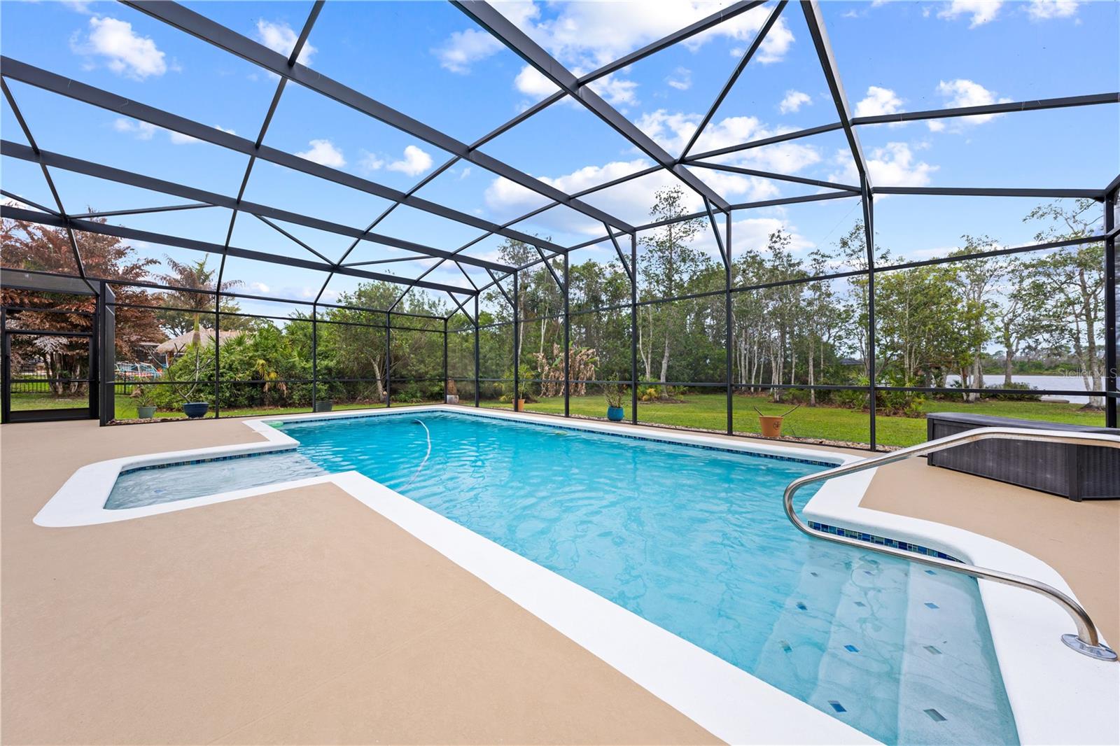 6935 BIG BEND DR