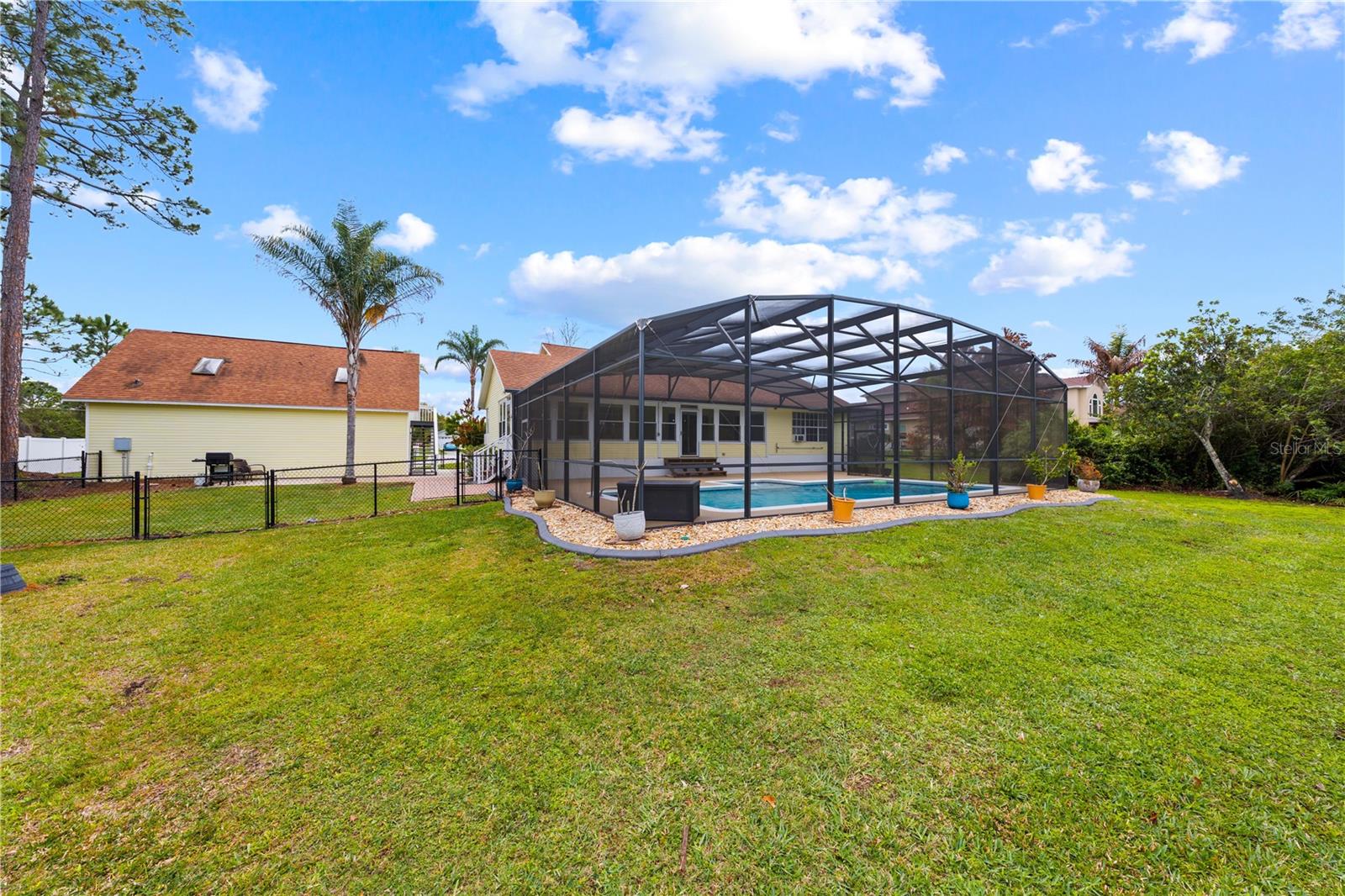 6935 BIG BEND DR