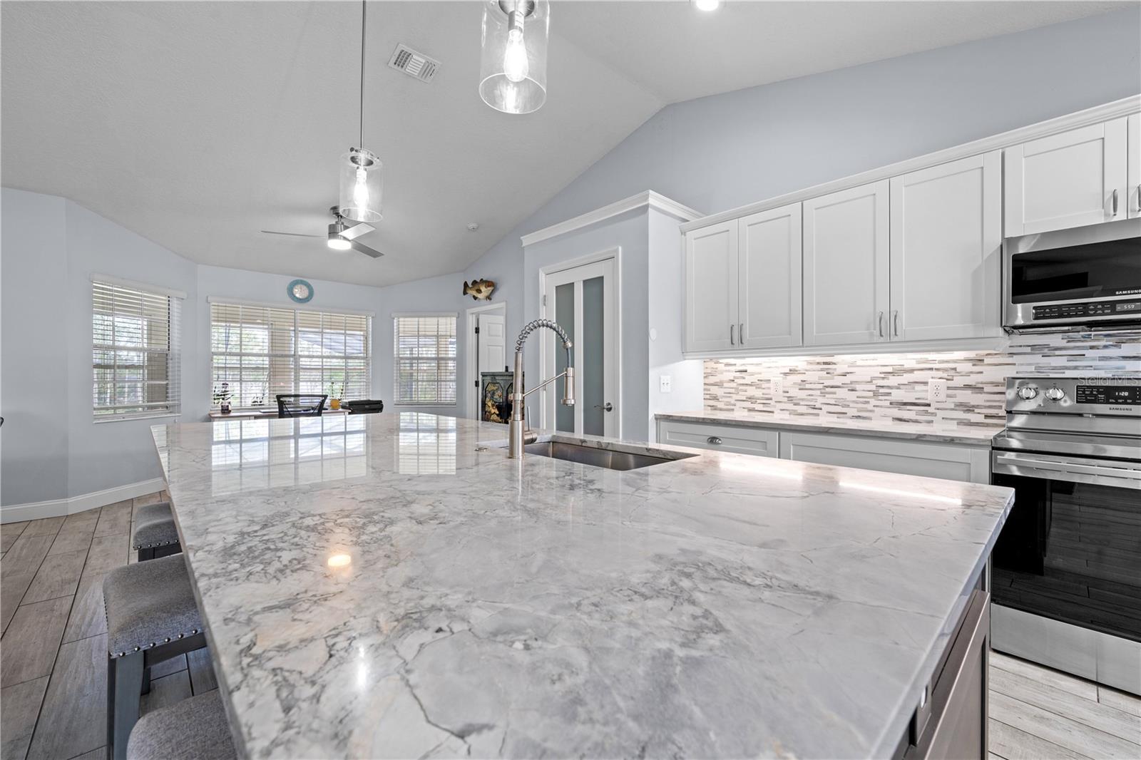 6935 BIG BEND DR