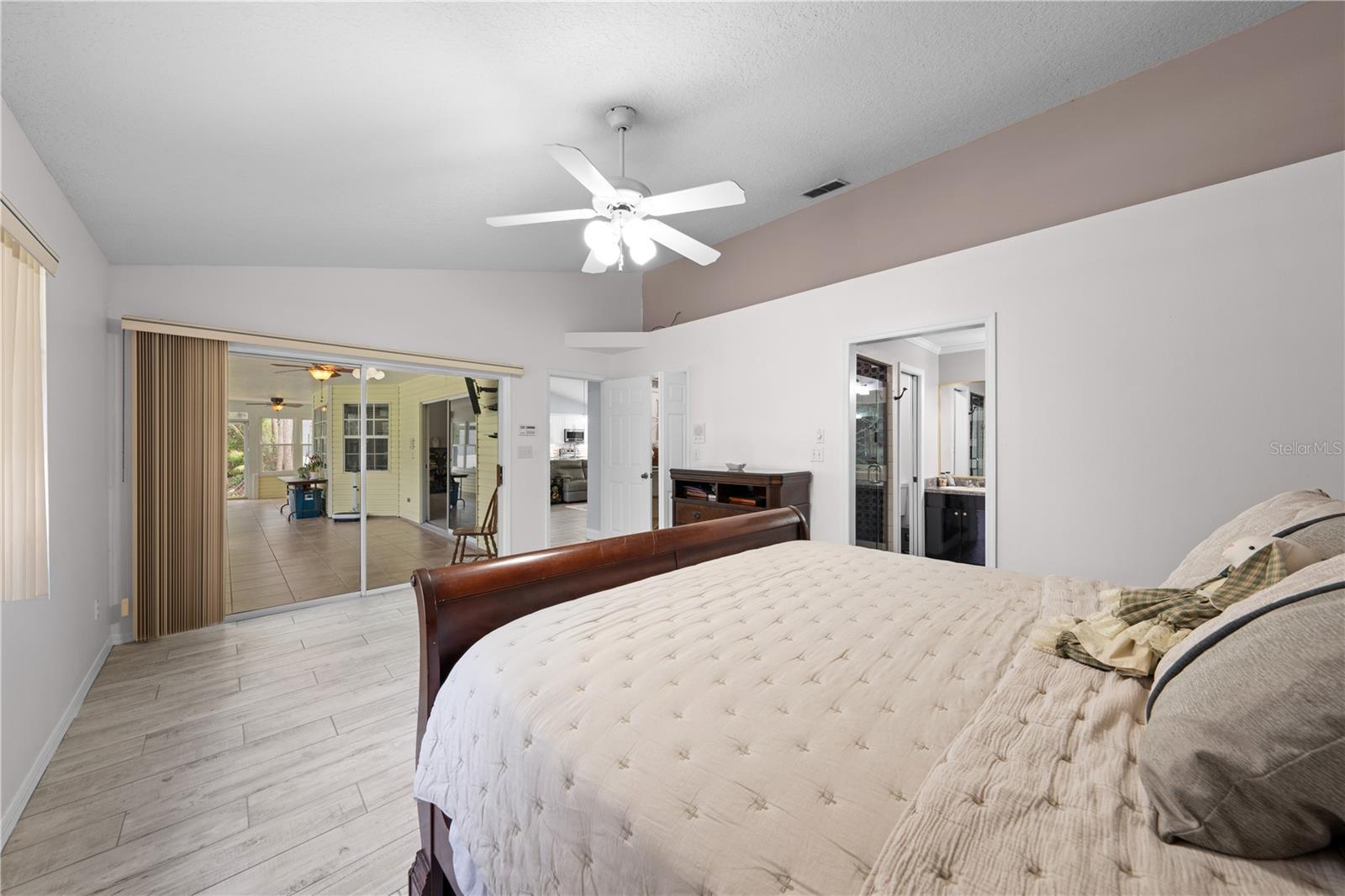 6935 BIG BEND DR