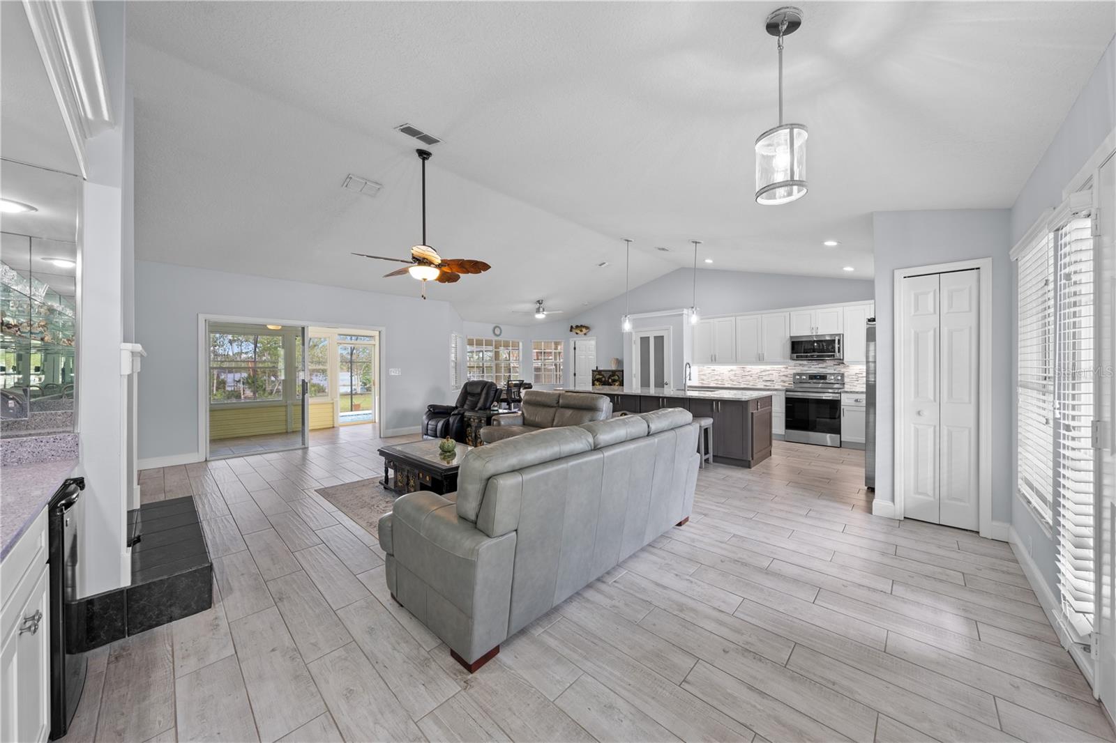 6935 BIG BEND DR