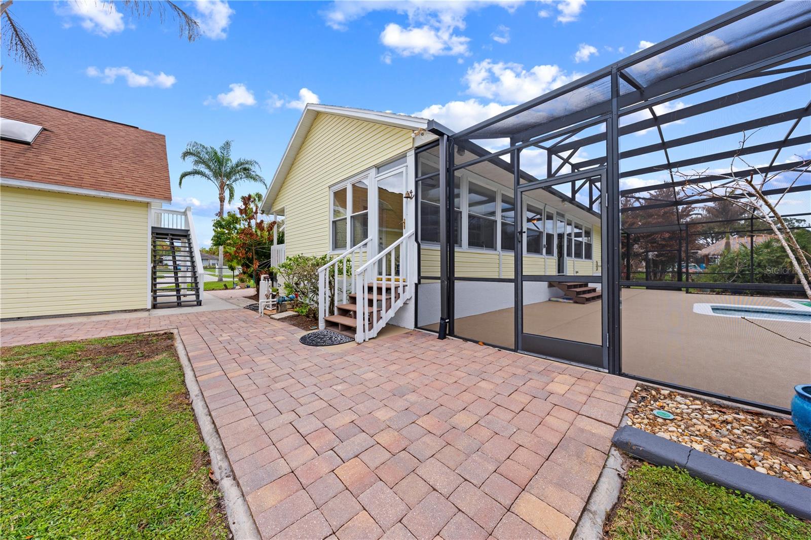 6935 BIG BEND DR