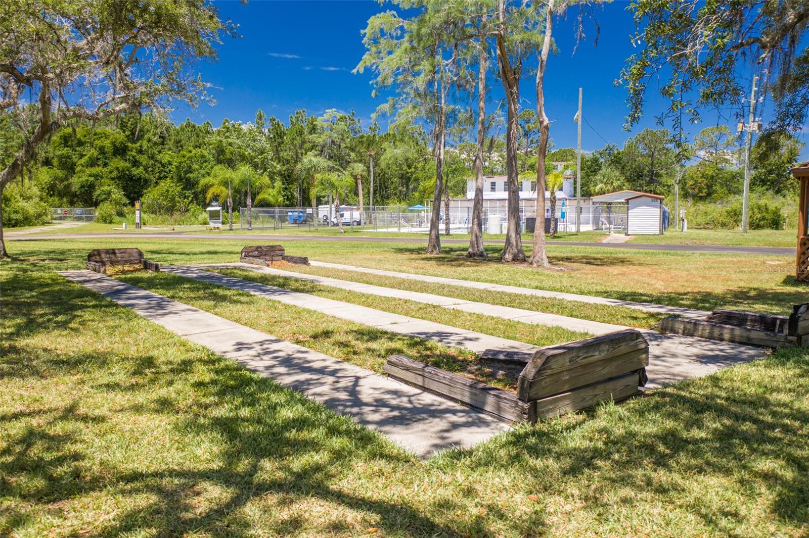 1315 PINE ISLAND DR N