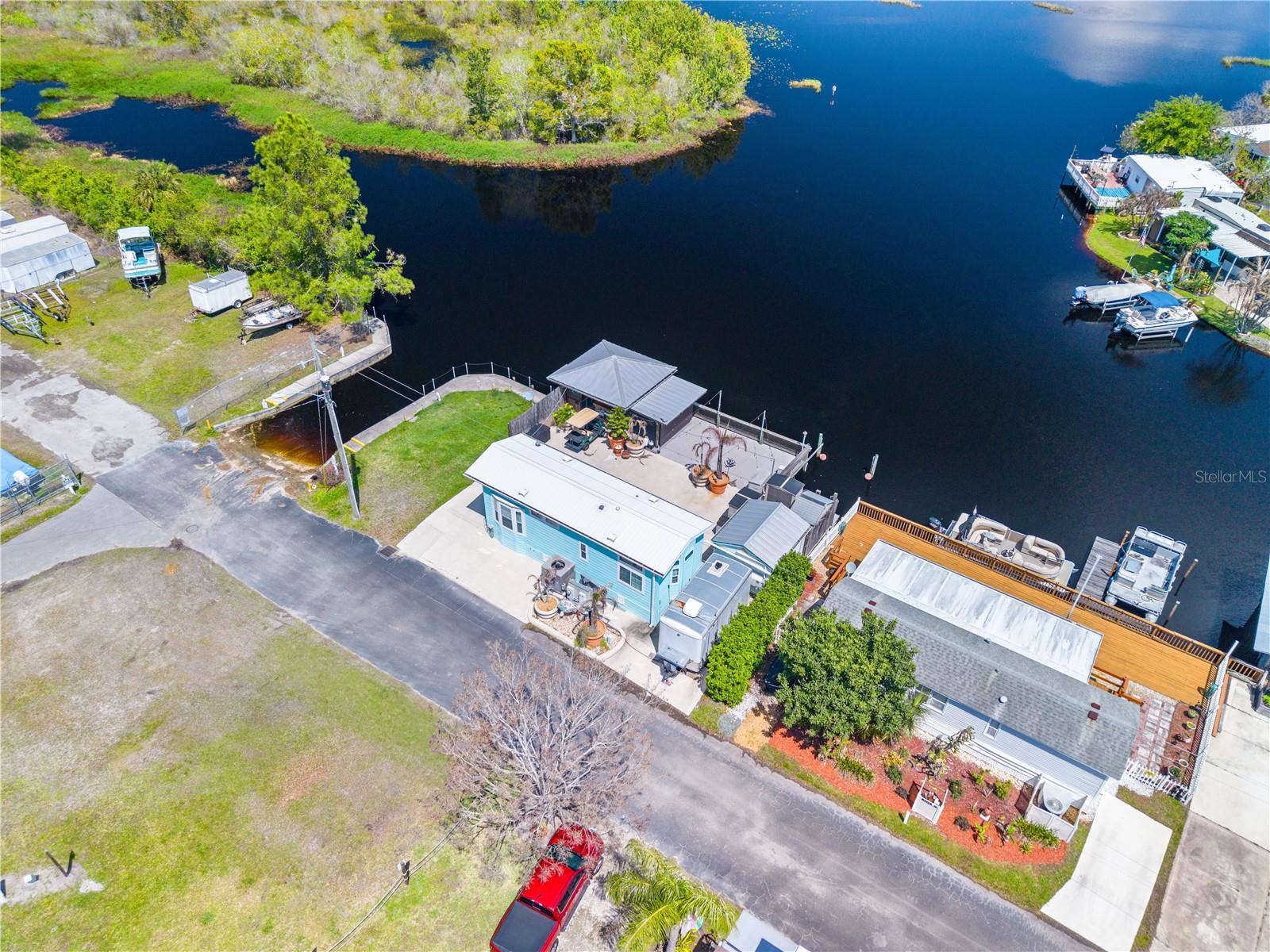 1315 PINE ISLAND DR N