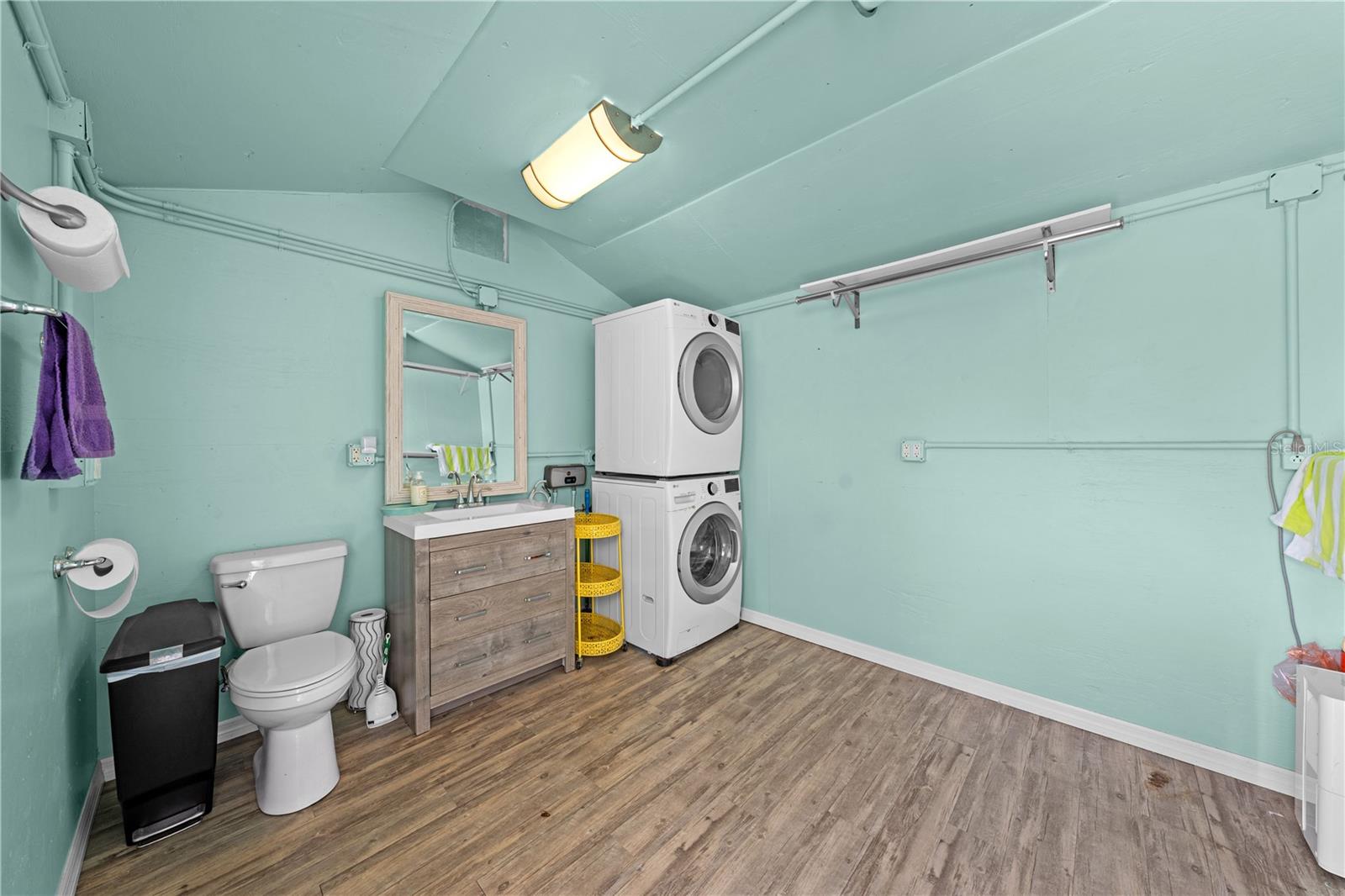 1315 PINE ISLAND DR N