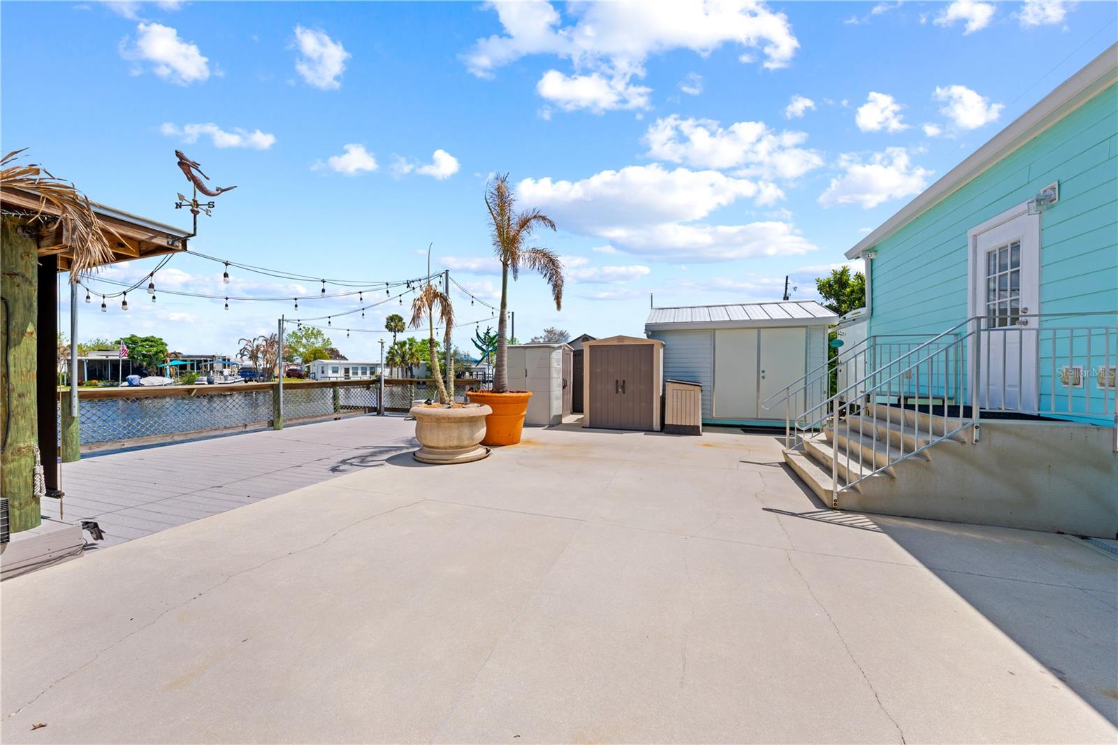 1315 PINE ISLAND DR N