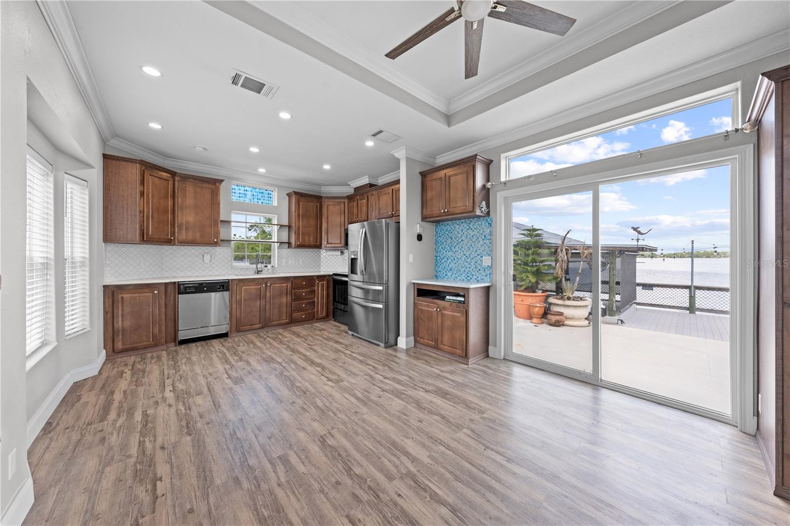 1315 PINE ISLAND DR N