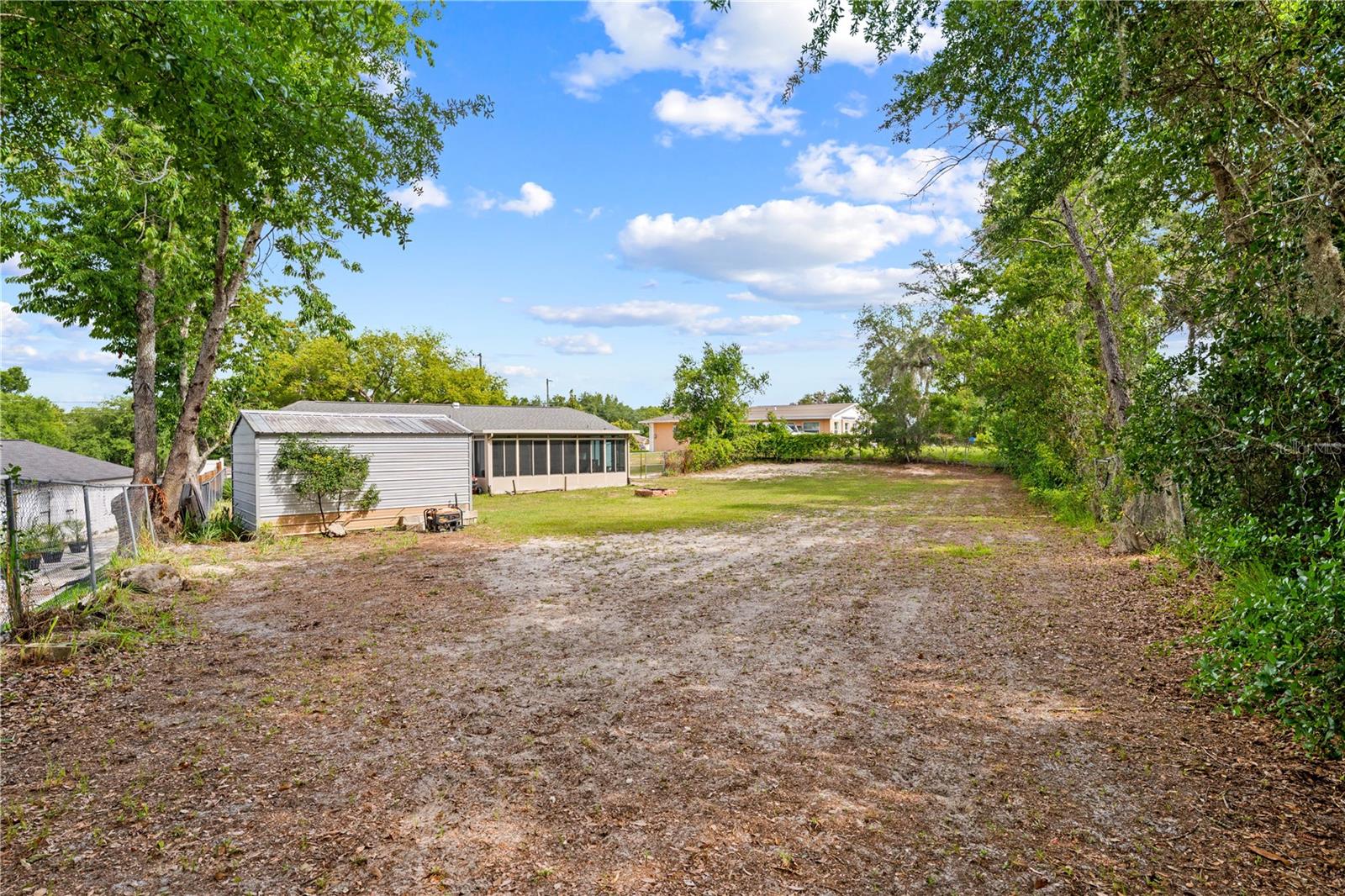 463 CHESTNUT CT