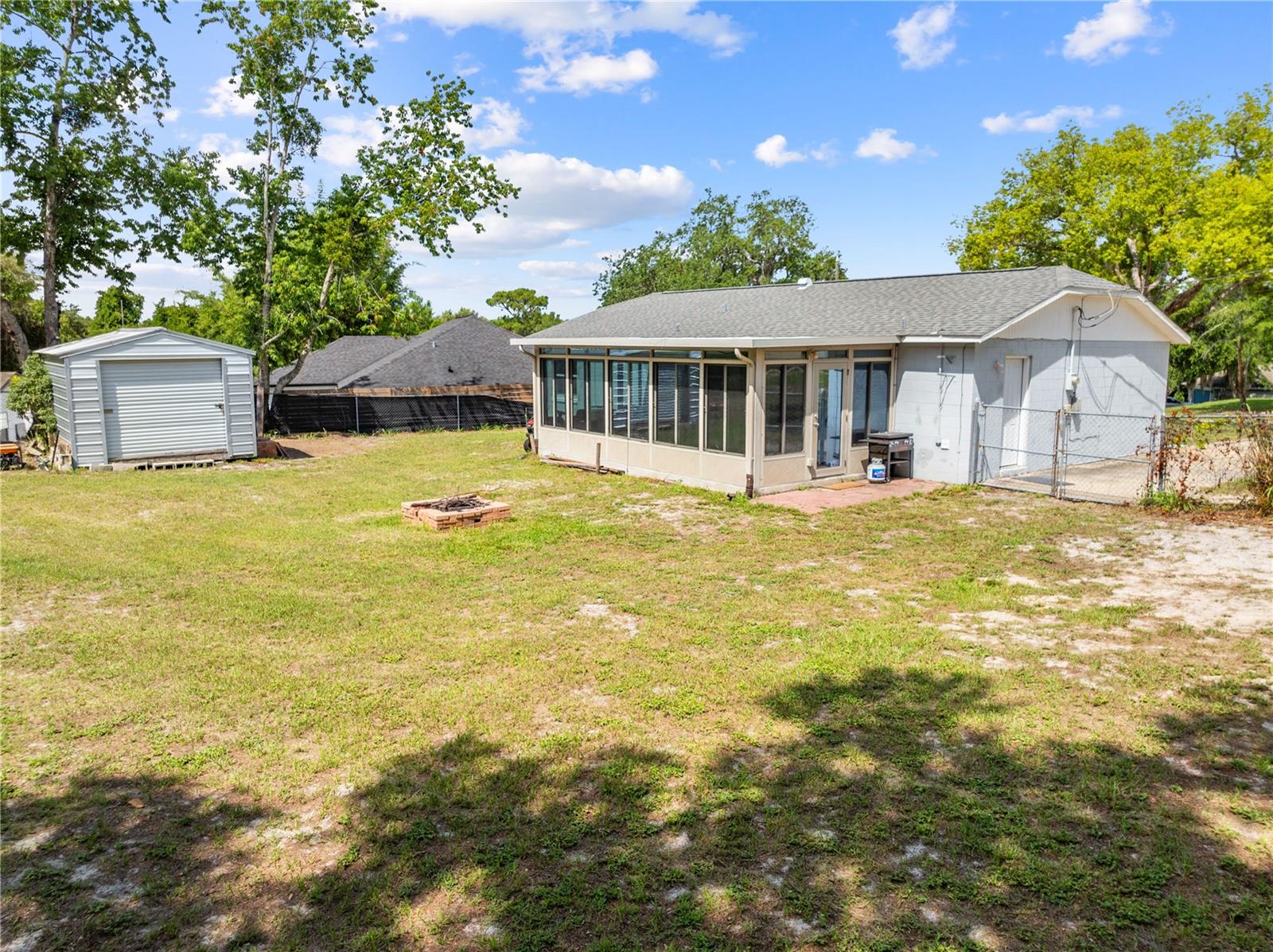 463 CHESTNUT CT