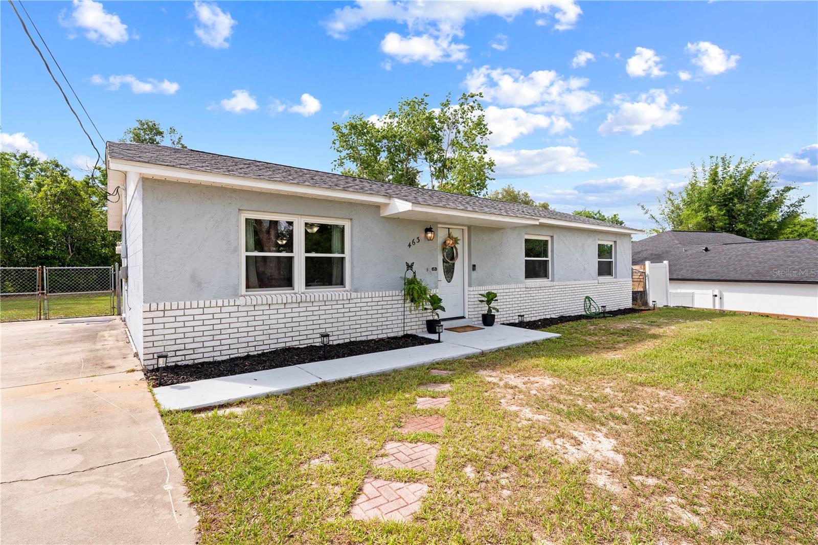 463 CHESTNUT CT