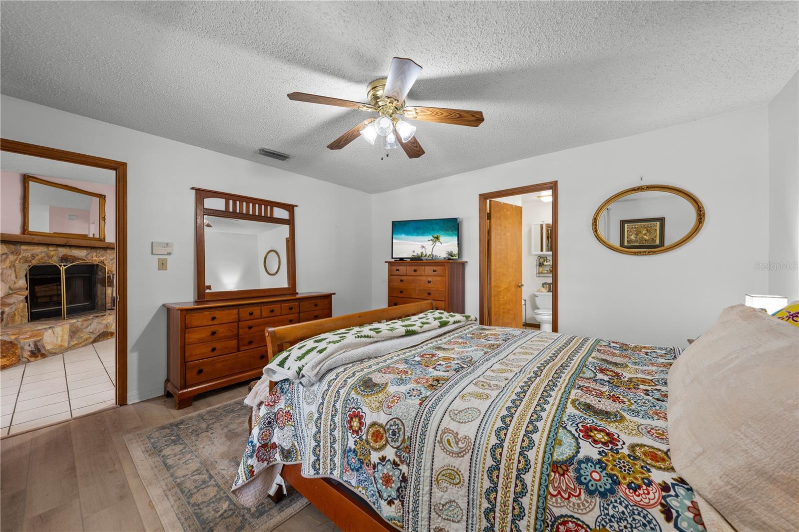 6369 BONNIE CT