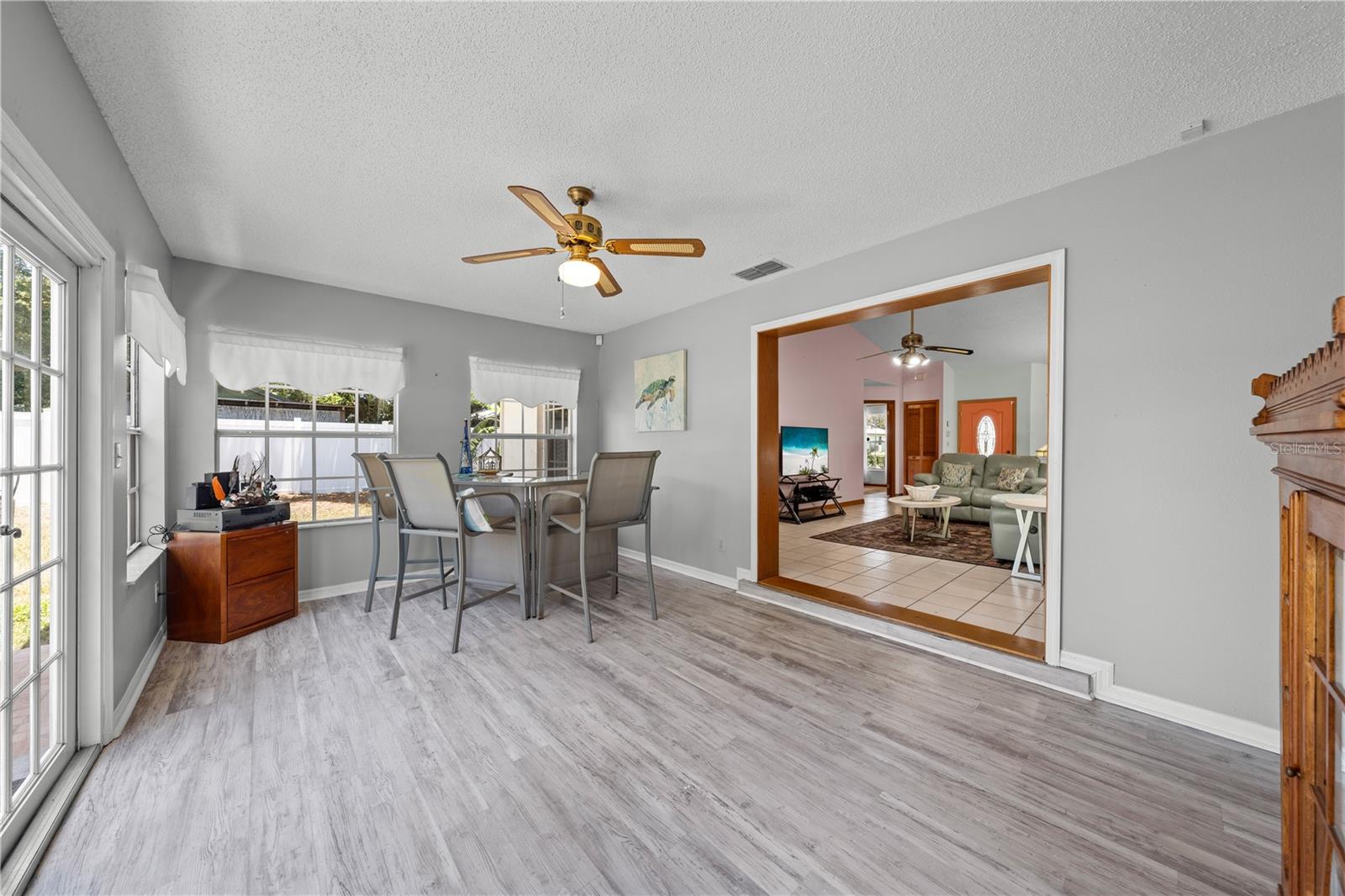 6369 BONNIE CT