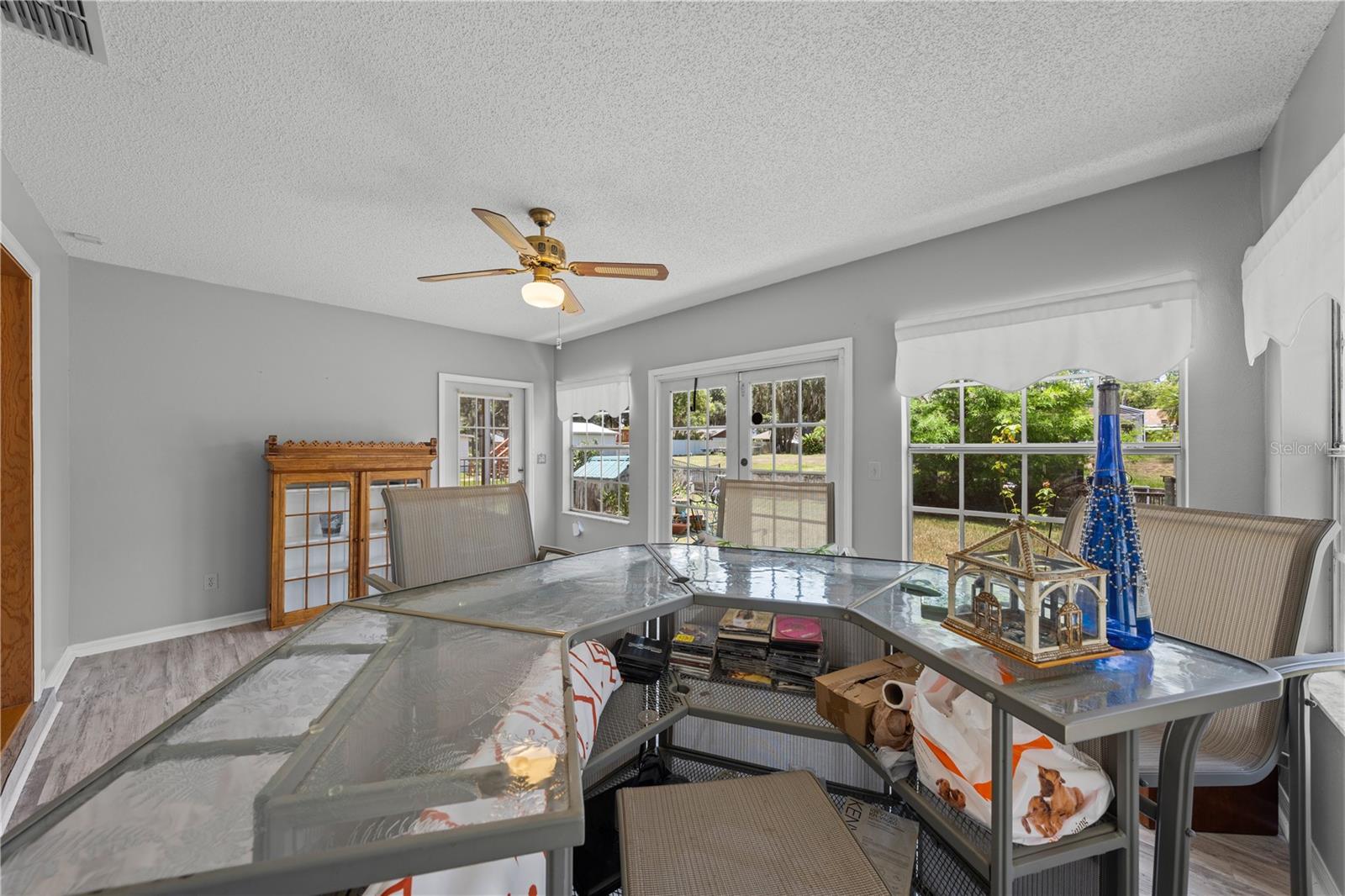 6369 BONNIE CT