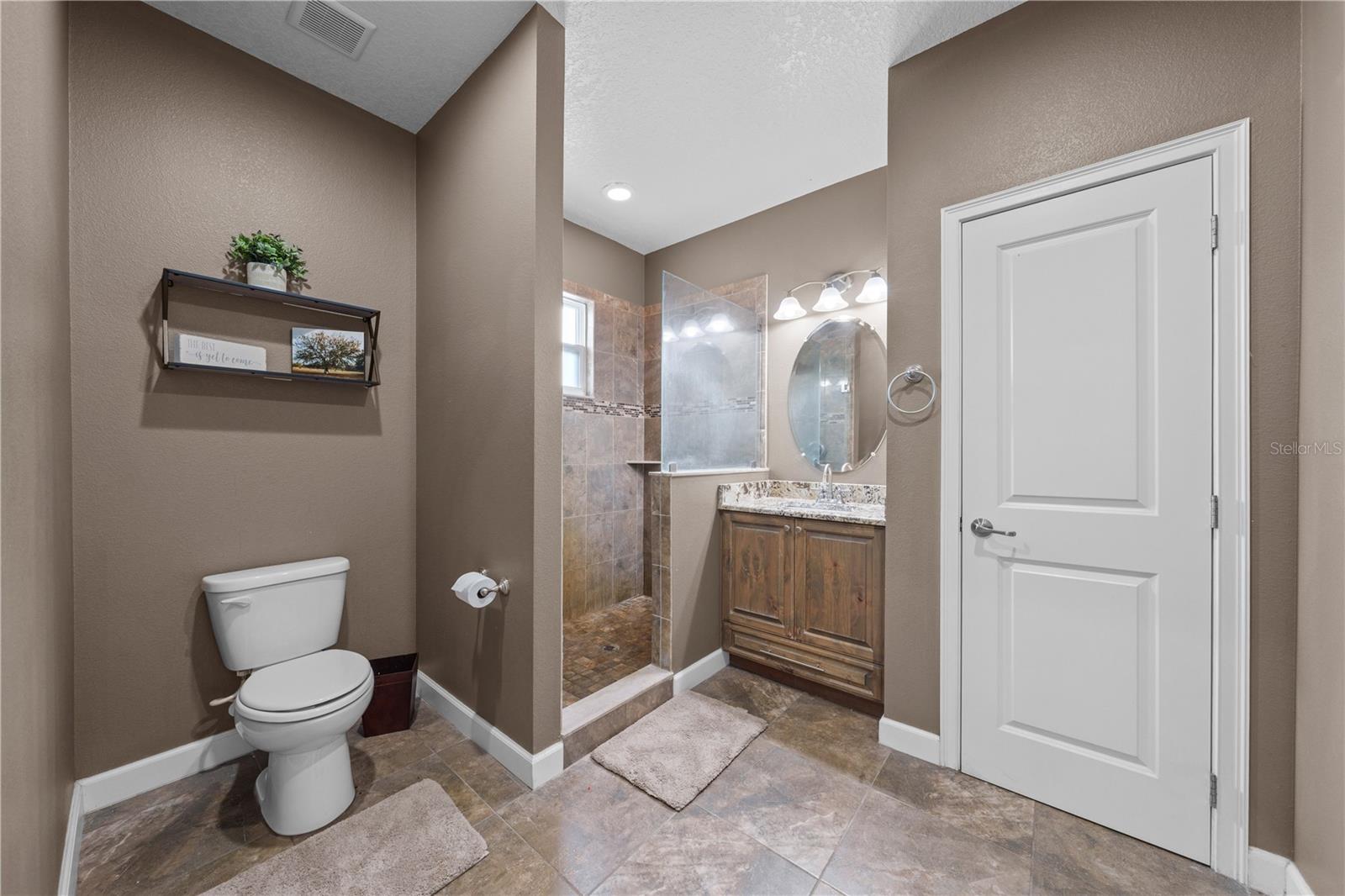 4664 HICKORY TREE LN