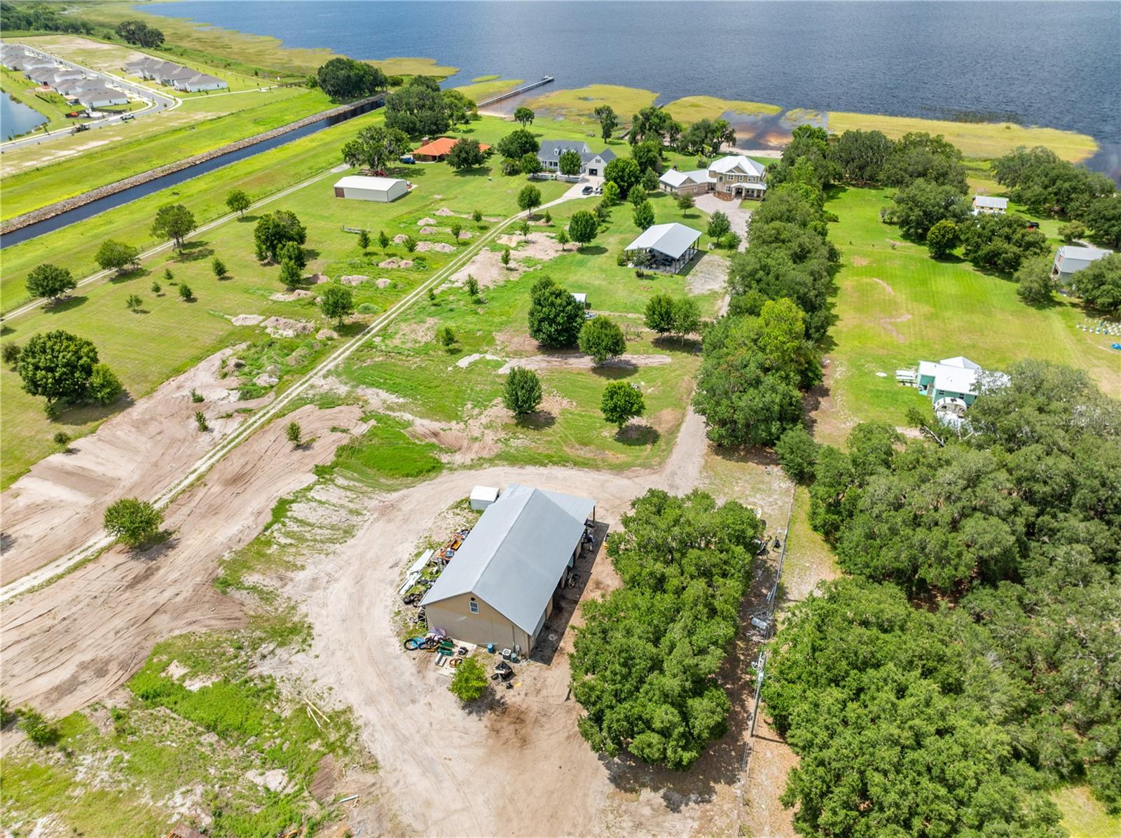 4664 HICKORY TREE LN