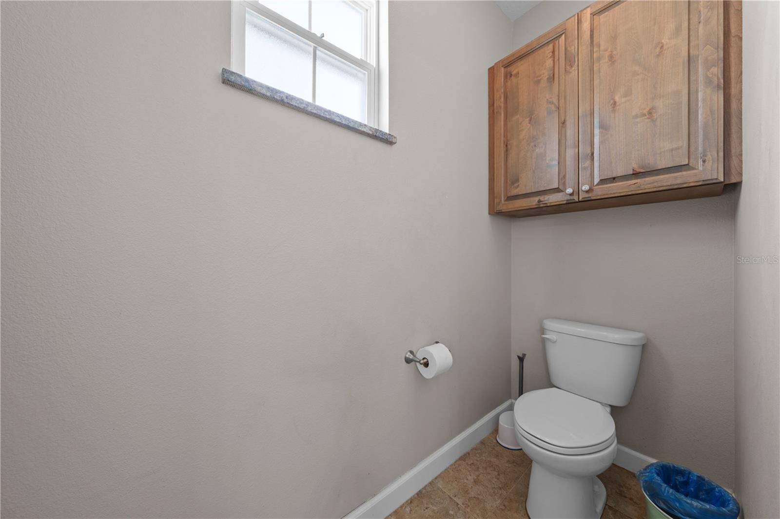 4664 HICKORY TREE LN