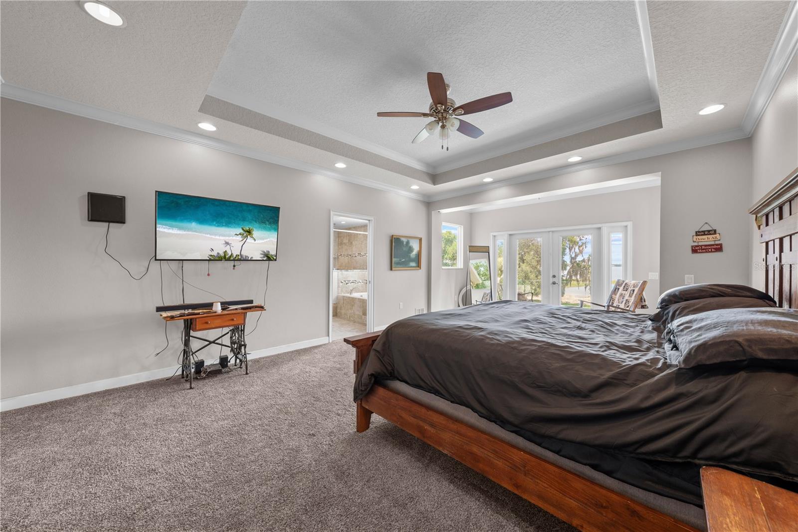 4664 HICKORY TREE LN