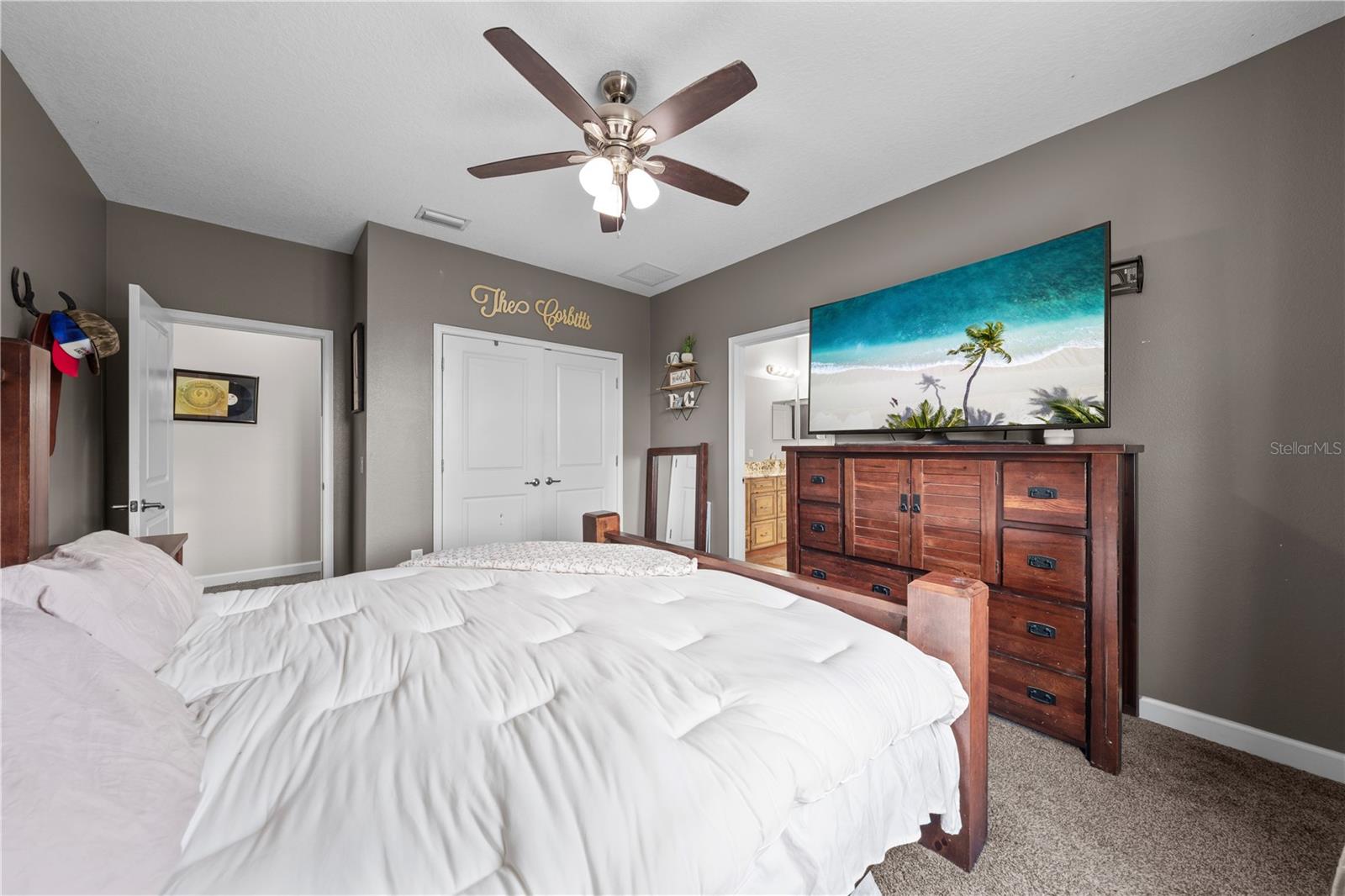 4664 HICKORY TREE LN