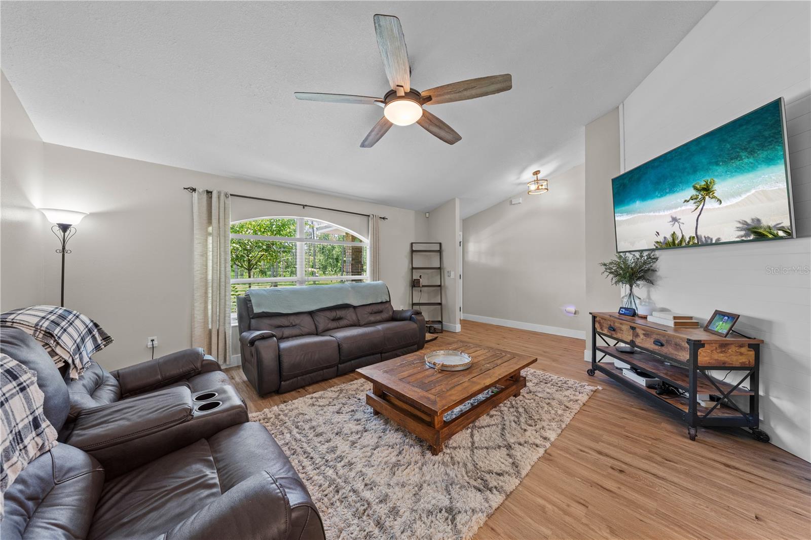 3839 LAKEVIEW ACRES RD