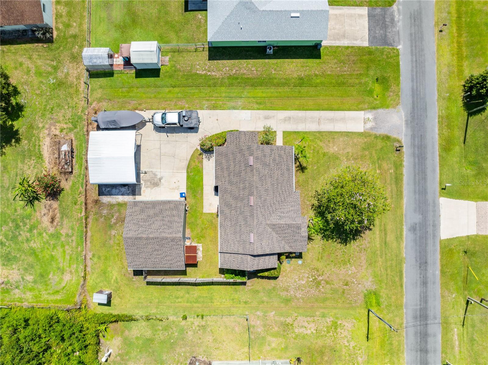 4865 MEADOW DR