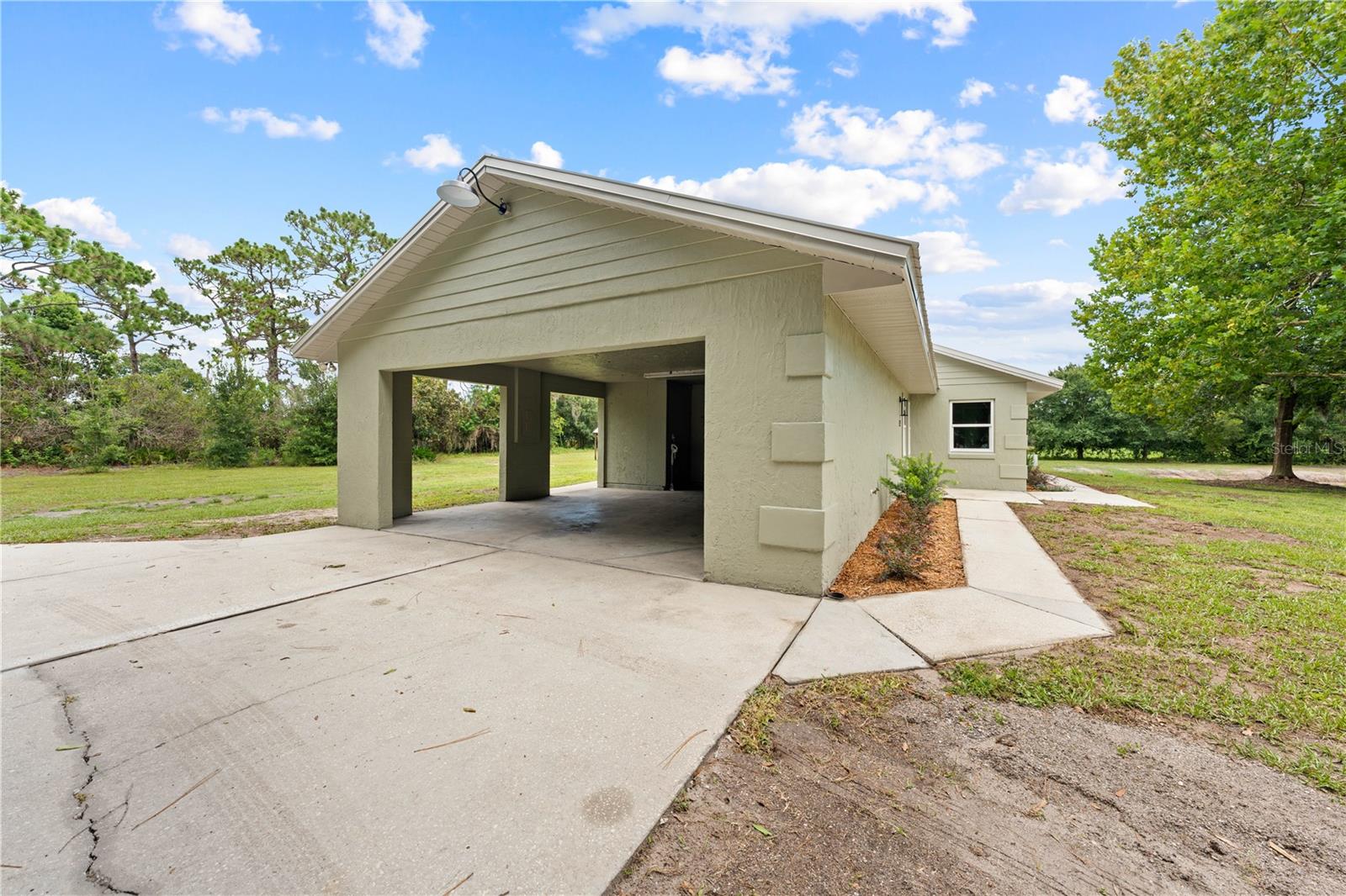 4279 HENRY J AVE