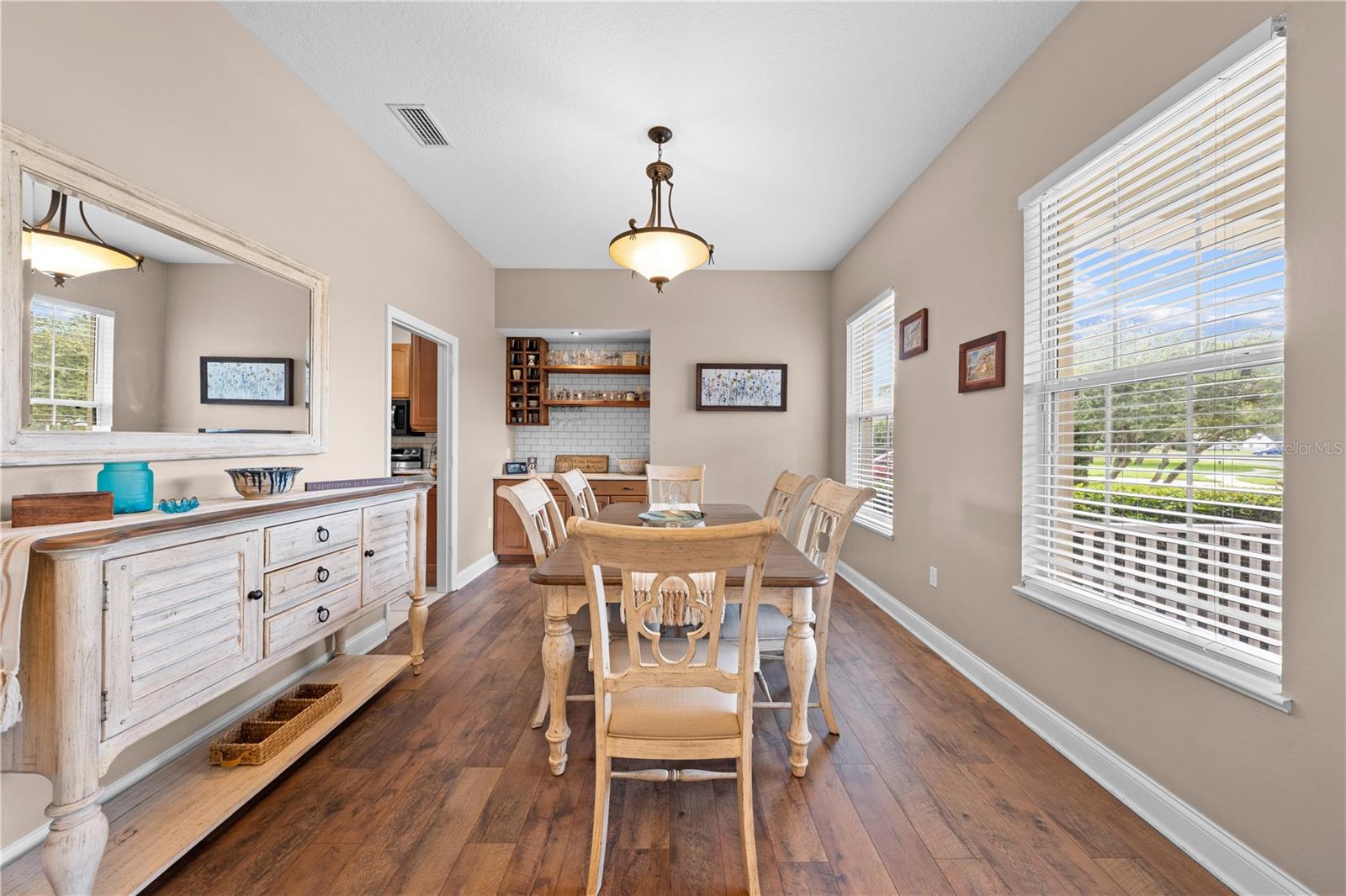 1803 CHARLES COURT