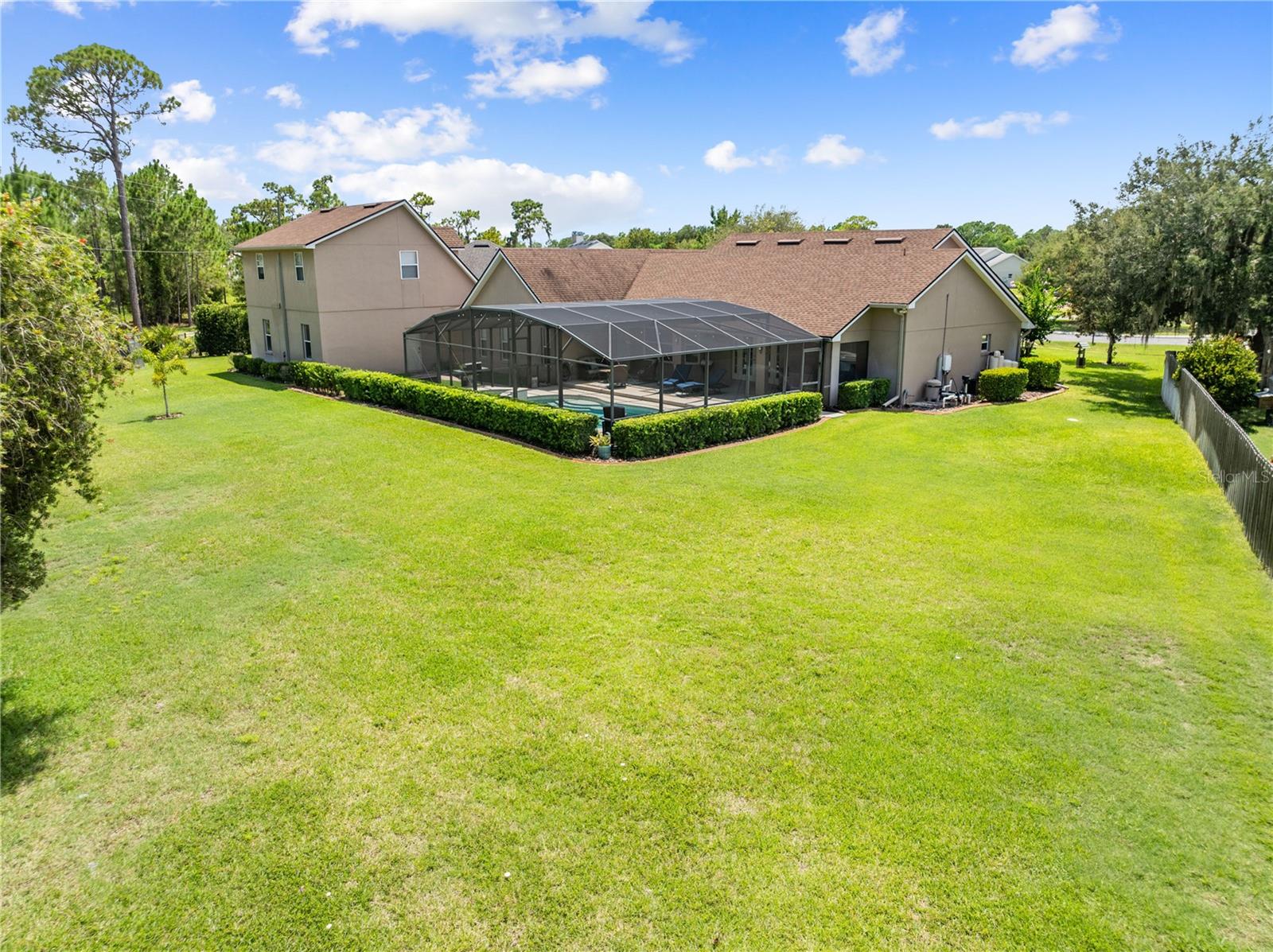1803 CHARLES COURT