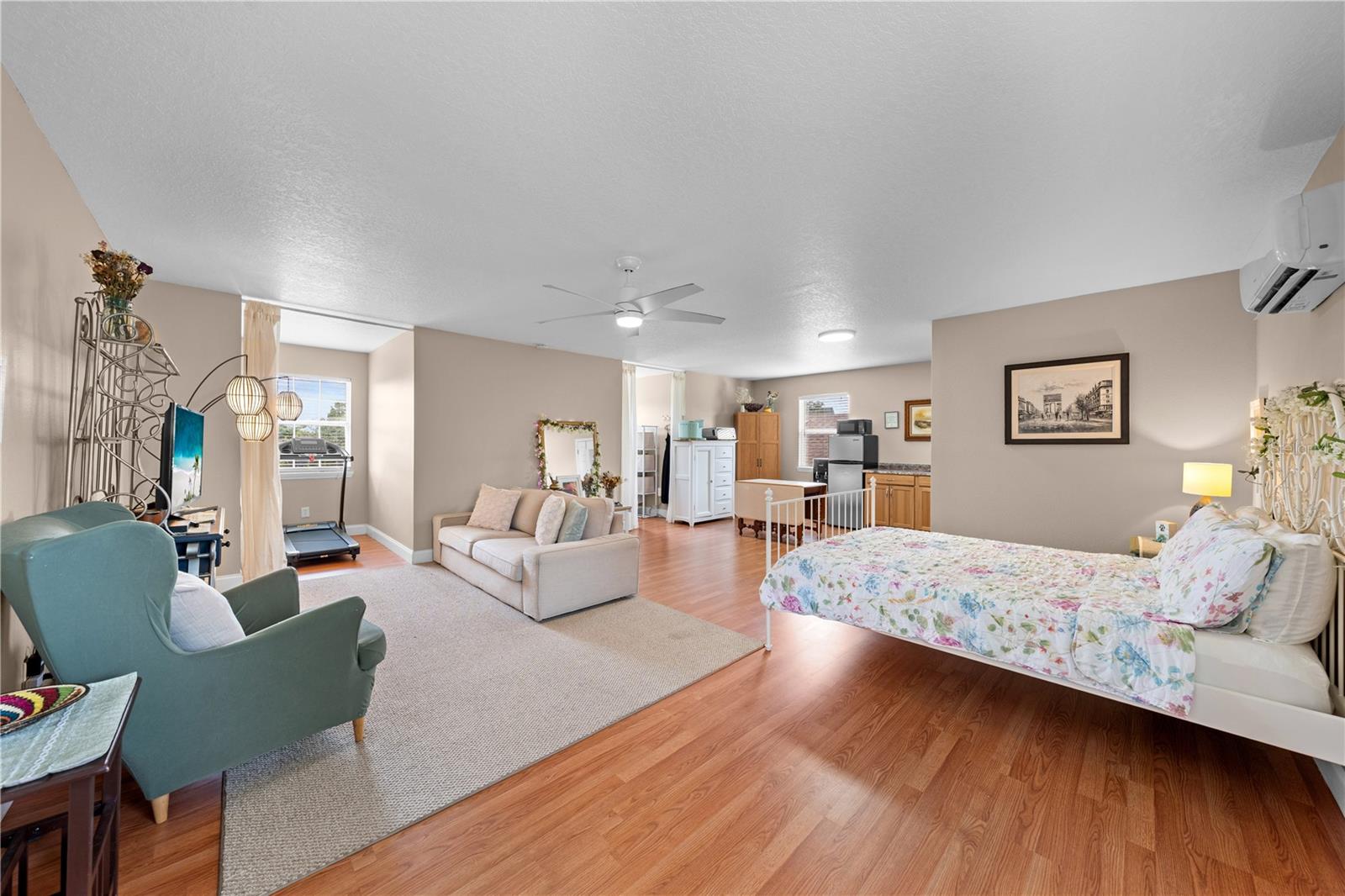 1803 CHARLES COURT