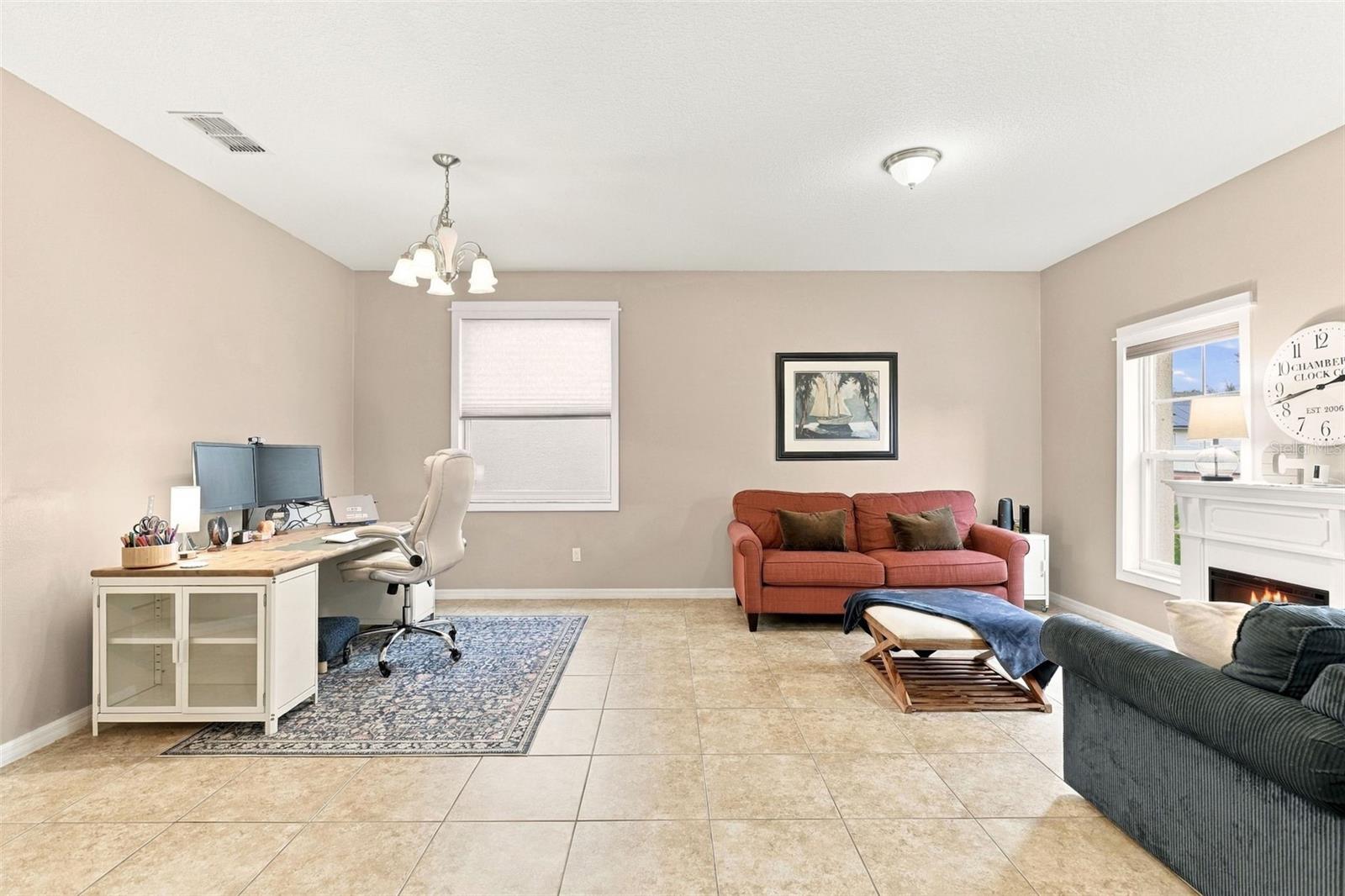 1444 PINE MARSH LOOP