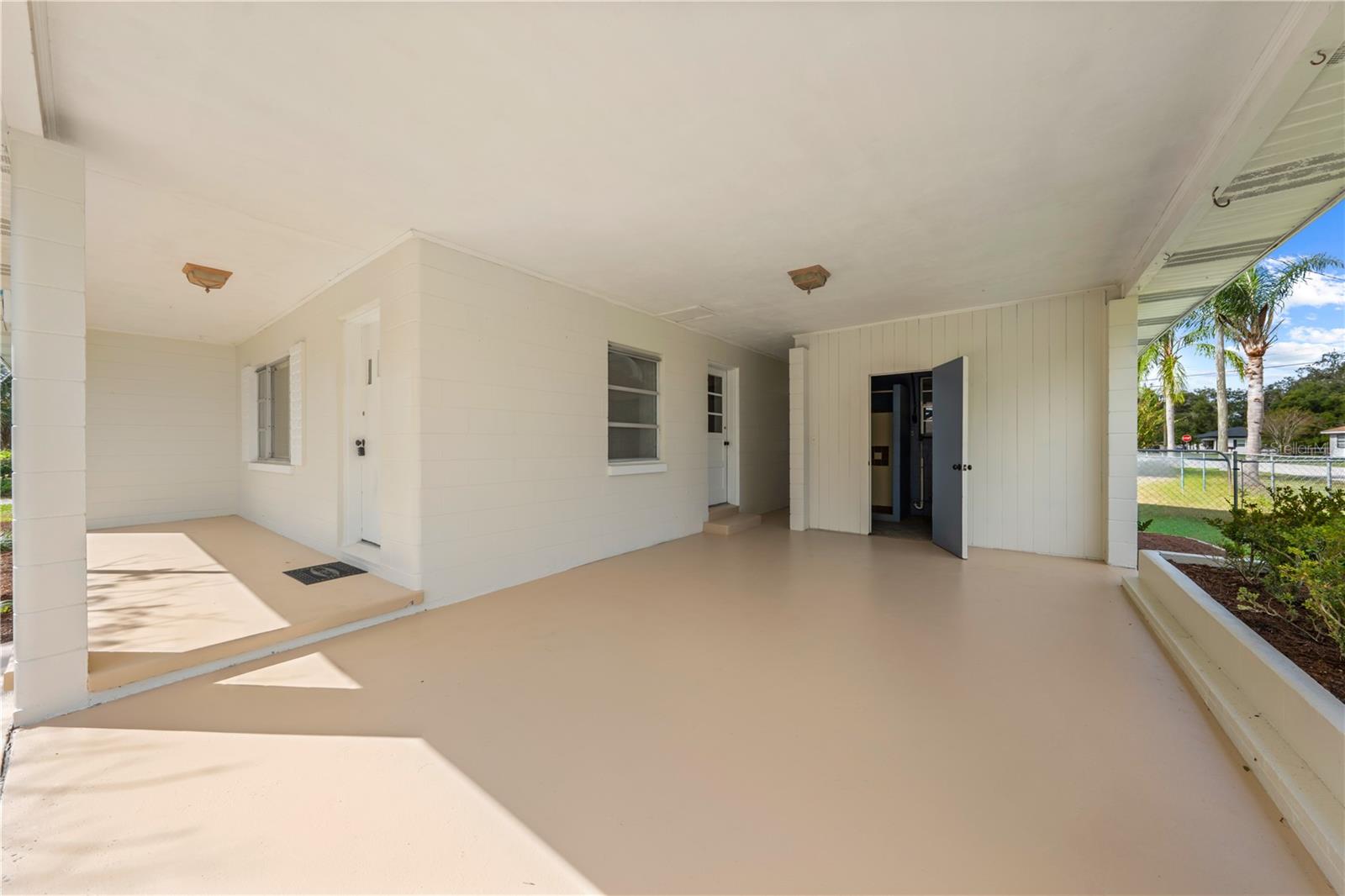 1400 CAROLINA AVE