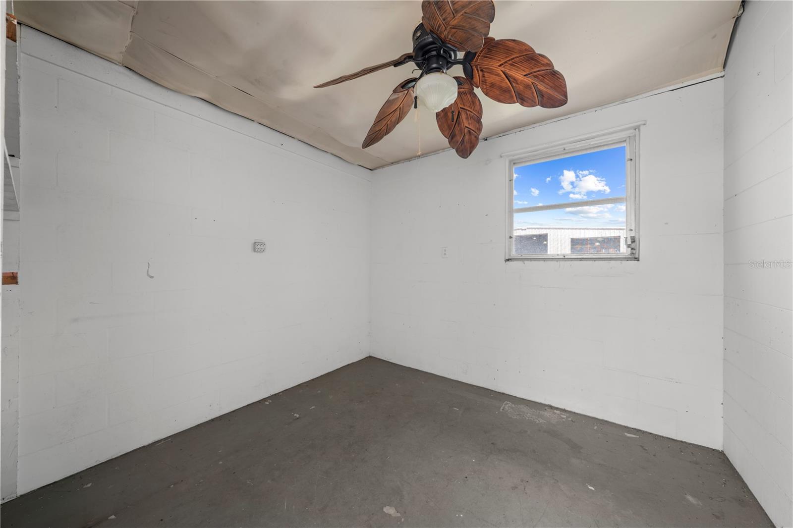 1400 CAROLINA AVE