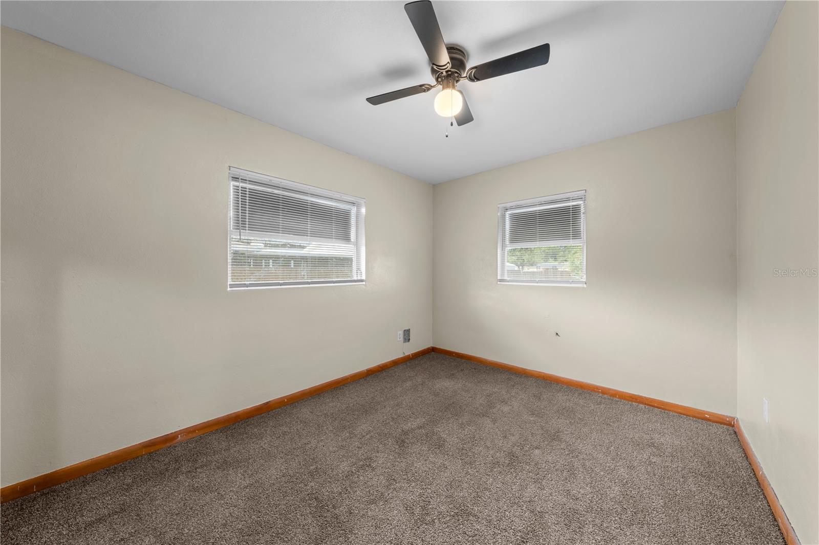 1400 CAROLINA AVE