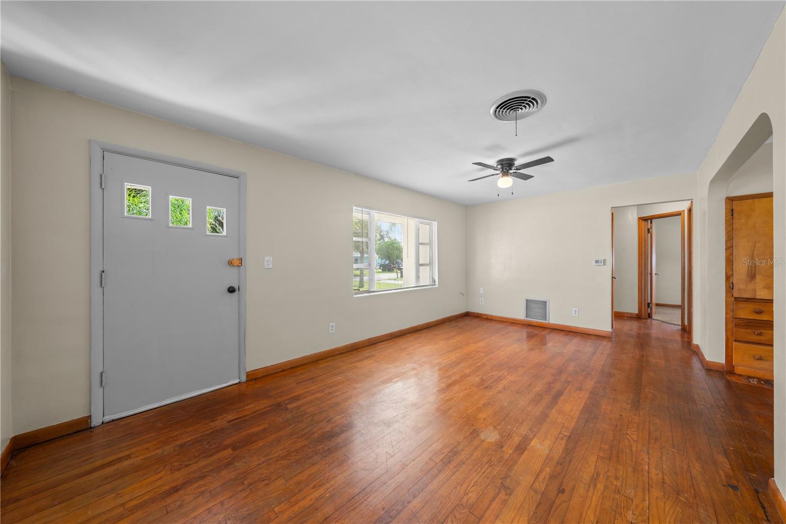 1400 CAROLINA AVE