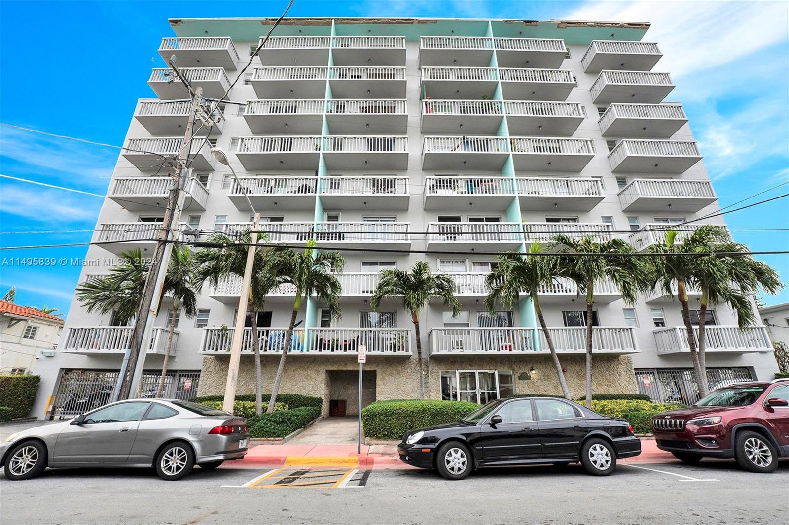 7620 Carlyle Ave Unit: 401