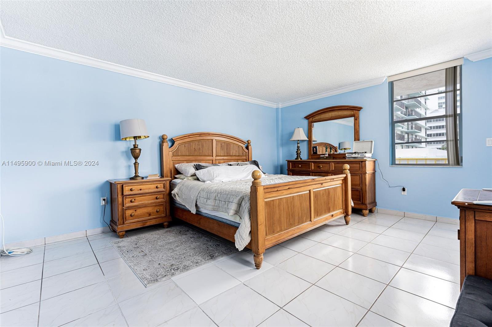 245 18th St Unit: 504