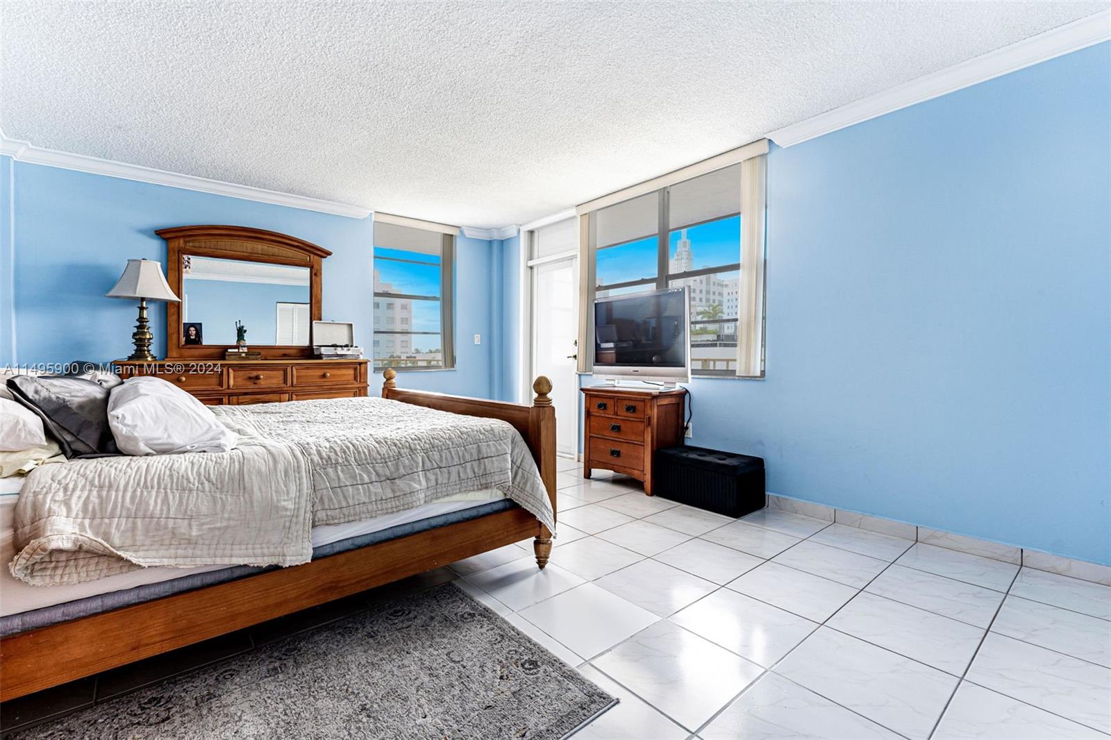245 18th St Unit: 504
