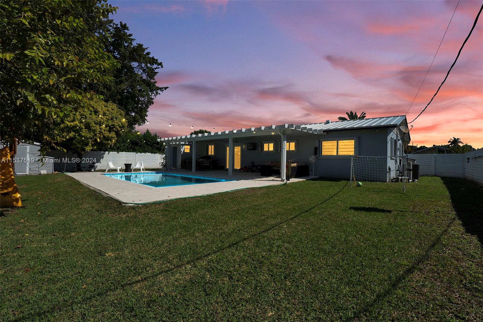 16540 SW 102nd Pl
