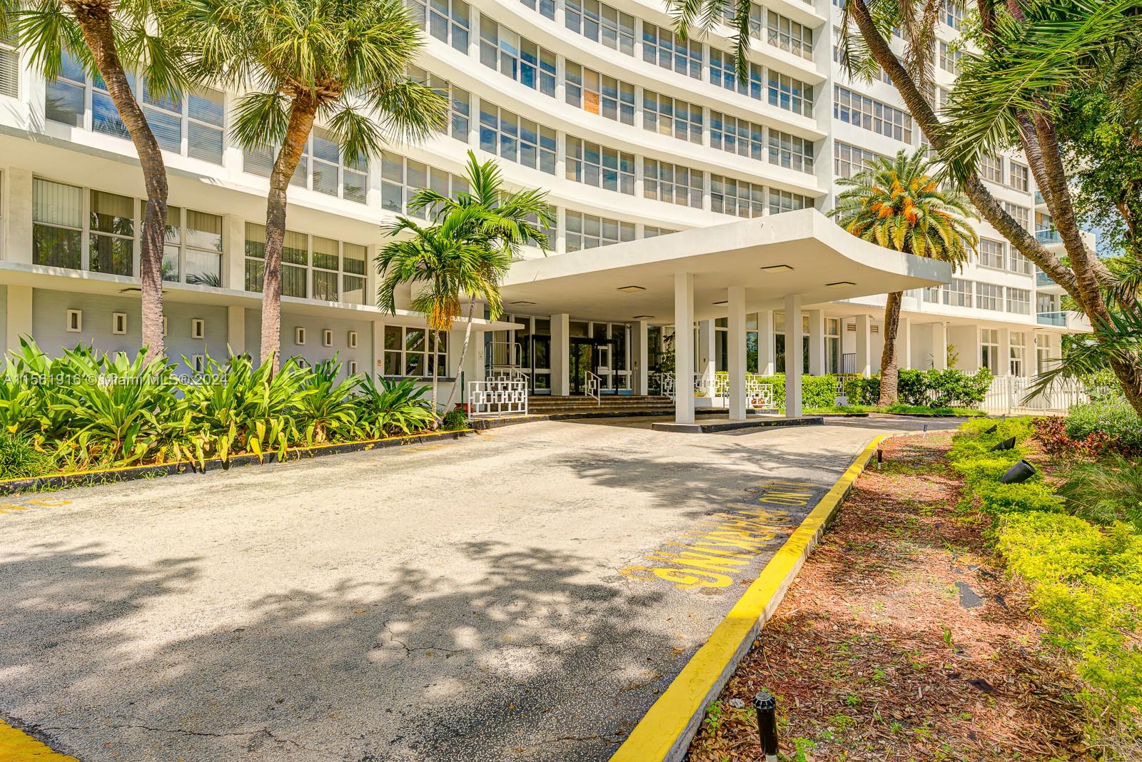 7441 Wayne Ave # 10J