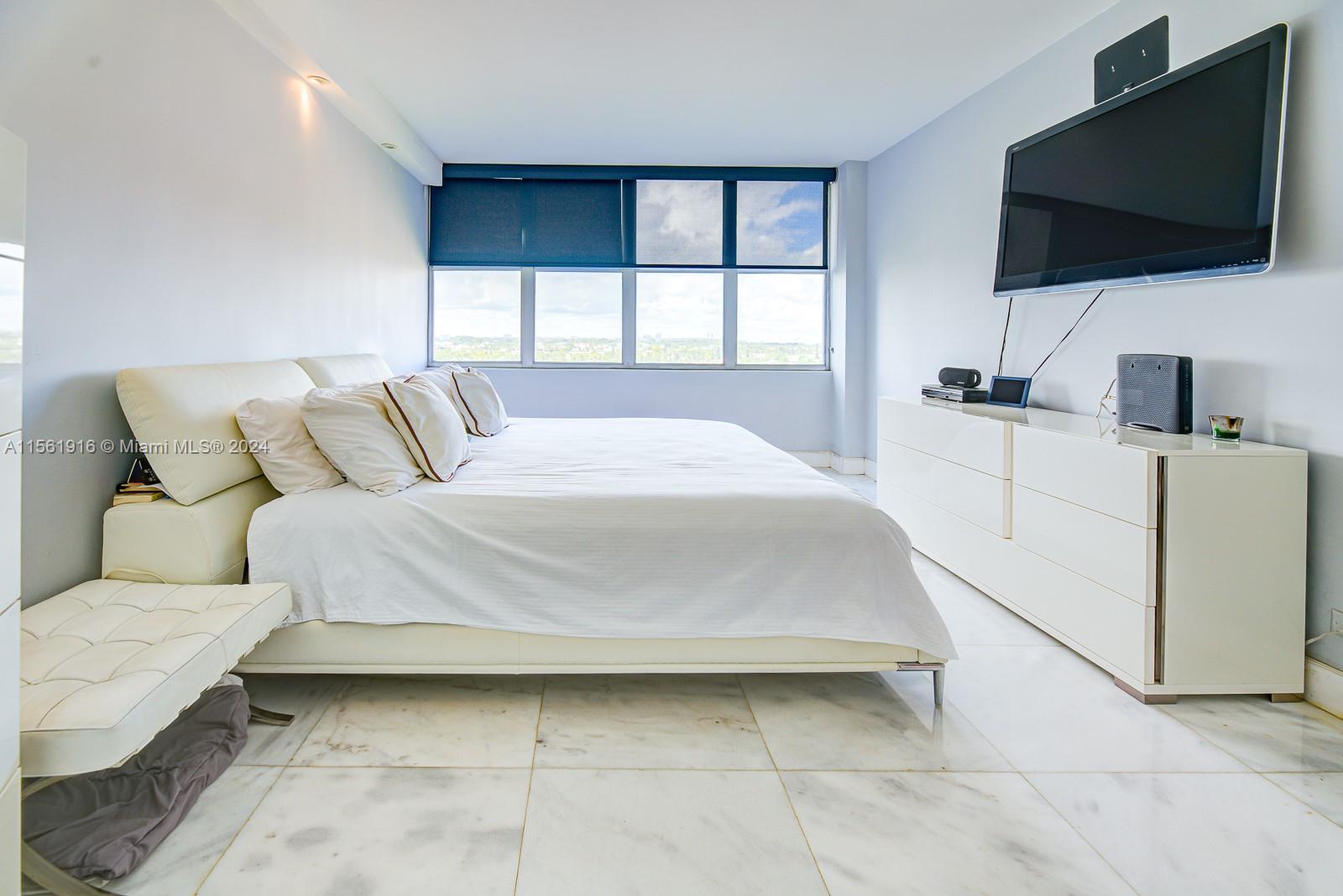 7441 Wayne Ave # 10J