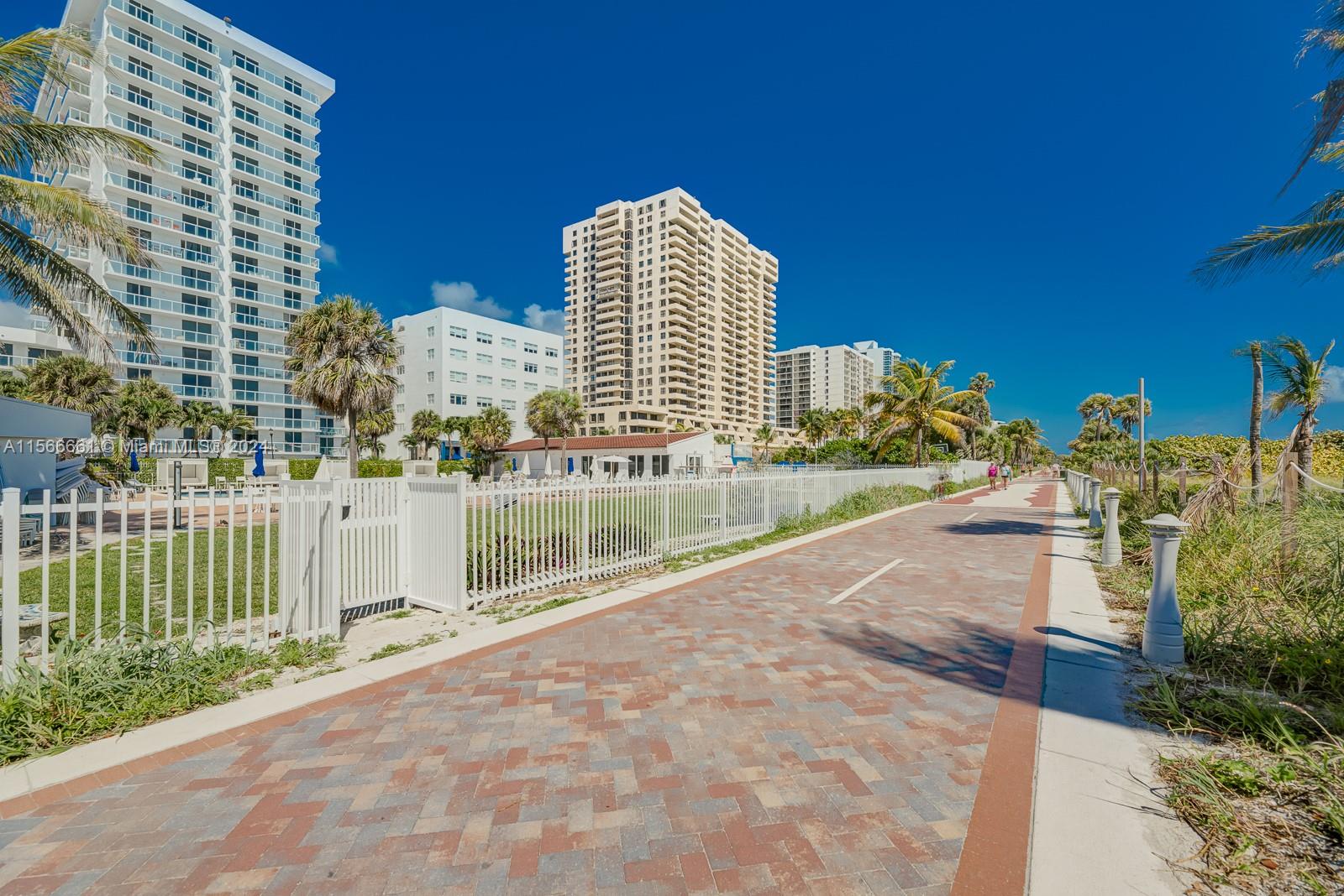 2457 Collins Ave # 407