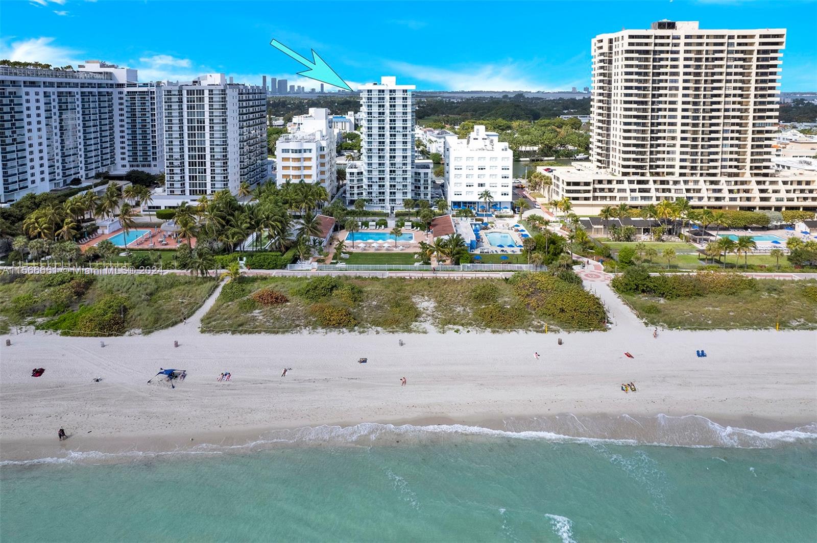 2457 Collins Ave # 407