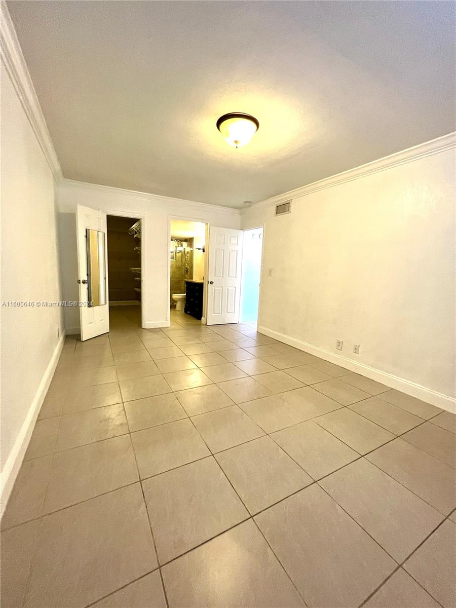 13707 Kendale Lakes Cir # 109