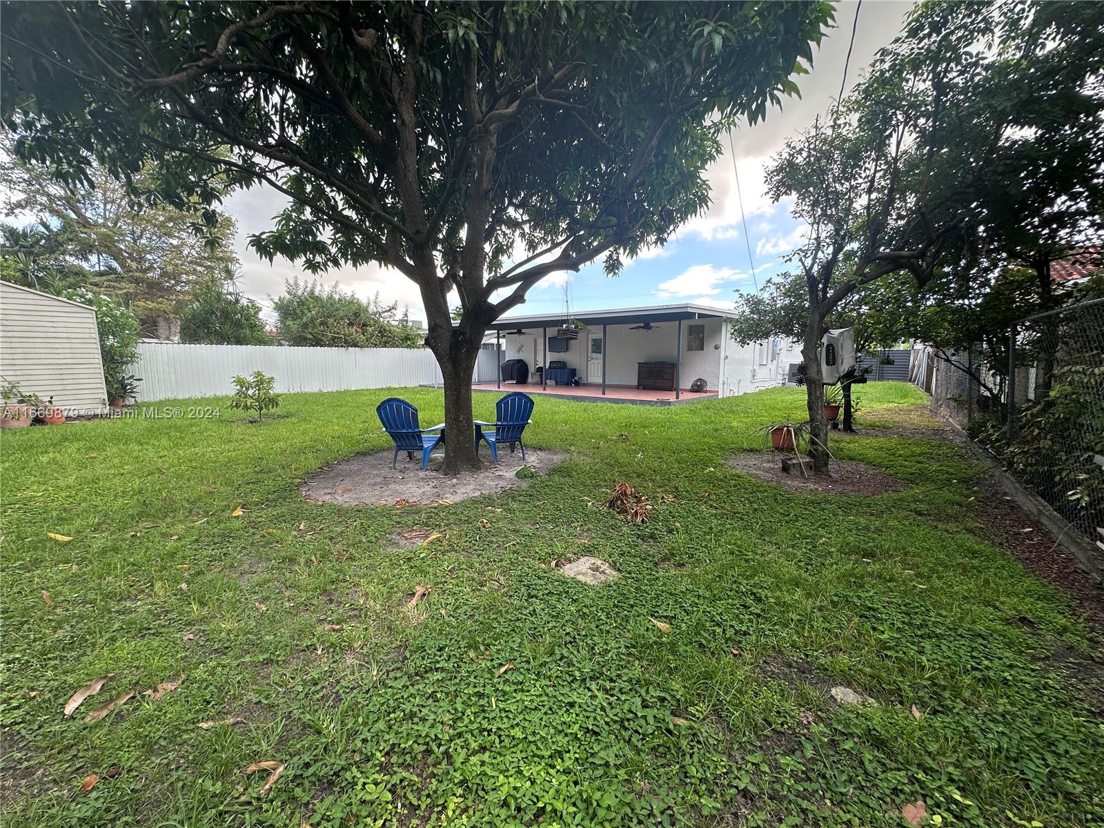 2592 SW 69th Ave