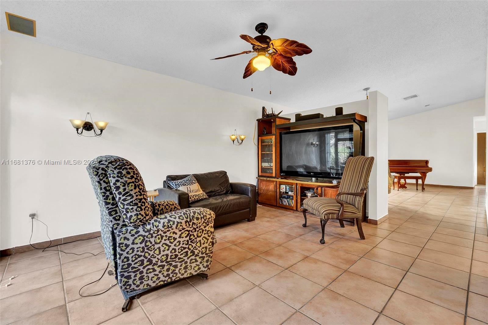 14371 SW 116th Ter