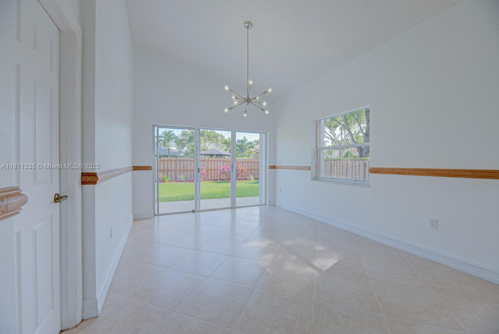 14133 SW 154th Pl Unit: .
