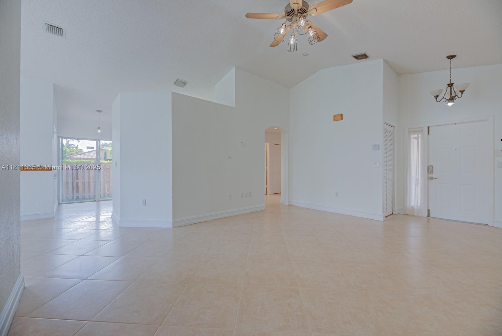14133 SW 154th Pl Unit: .