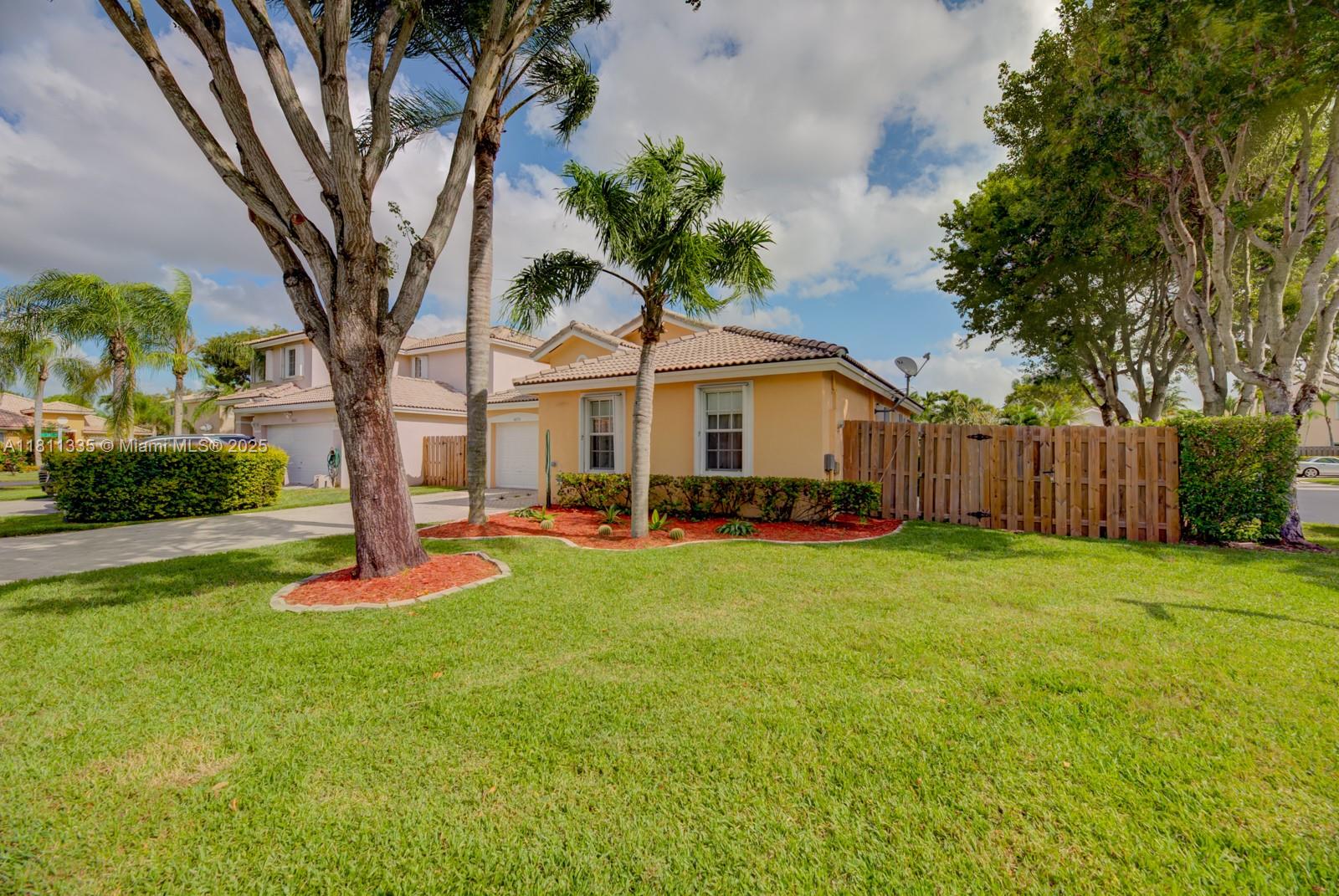 14133 SW 154th Pl Unit: .