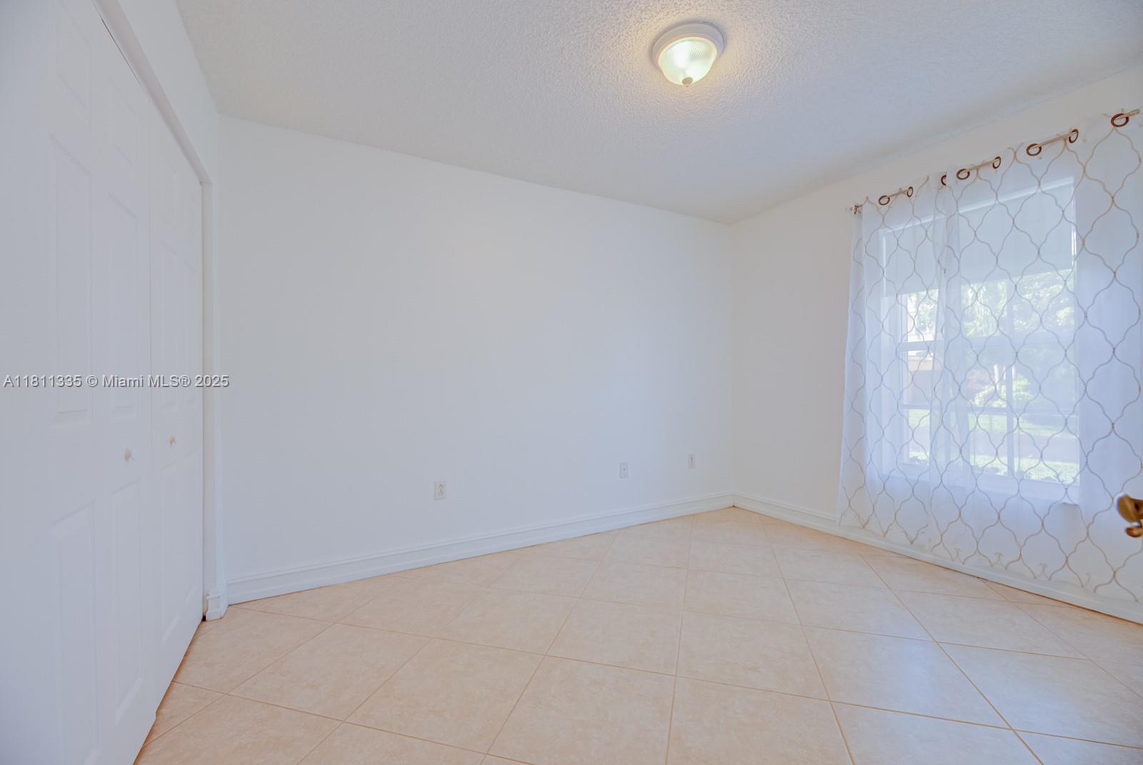 14133 SW 154th Pl Unit: .