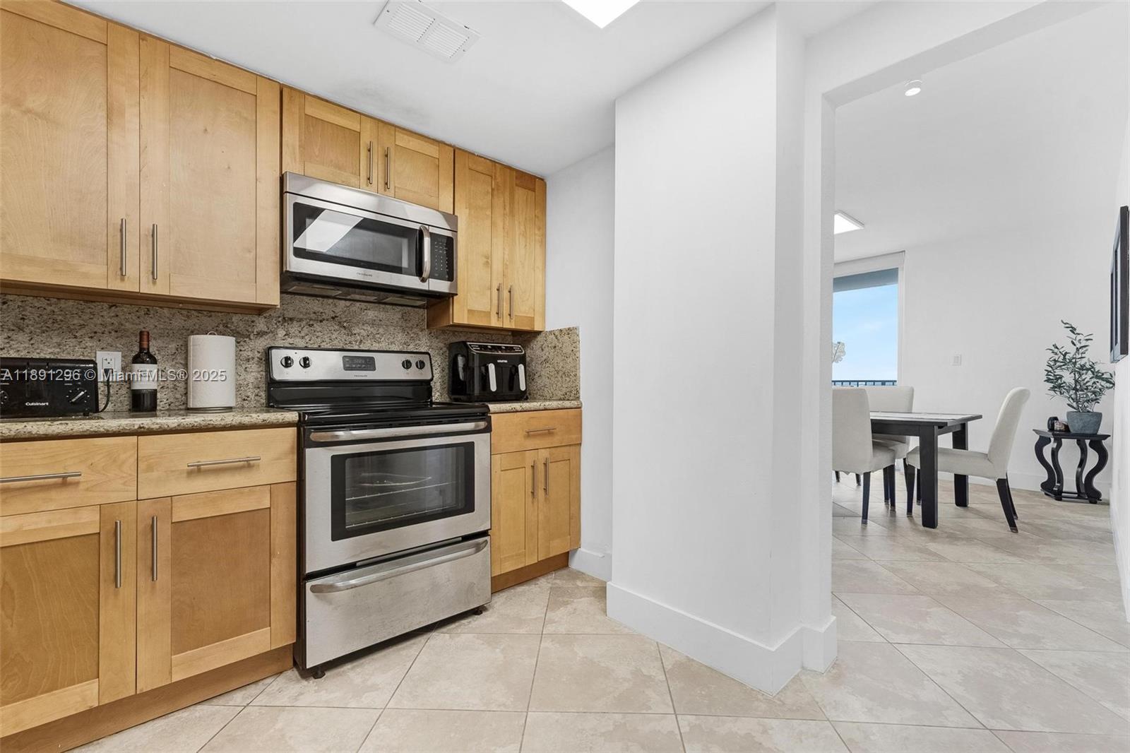 5838 Collins Ave # 11B